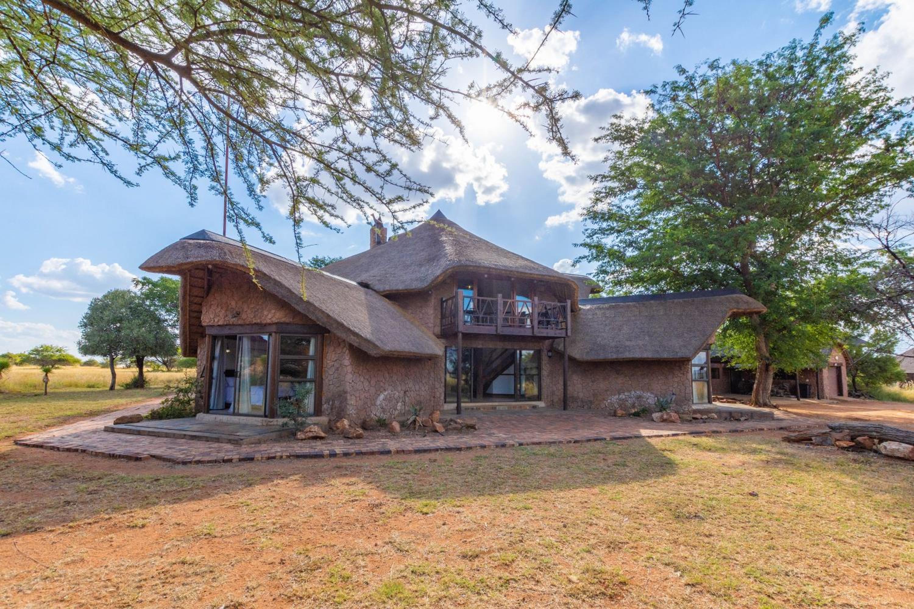 63 Zebula 4 Bedroom House Sleeps 12 view 2
