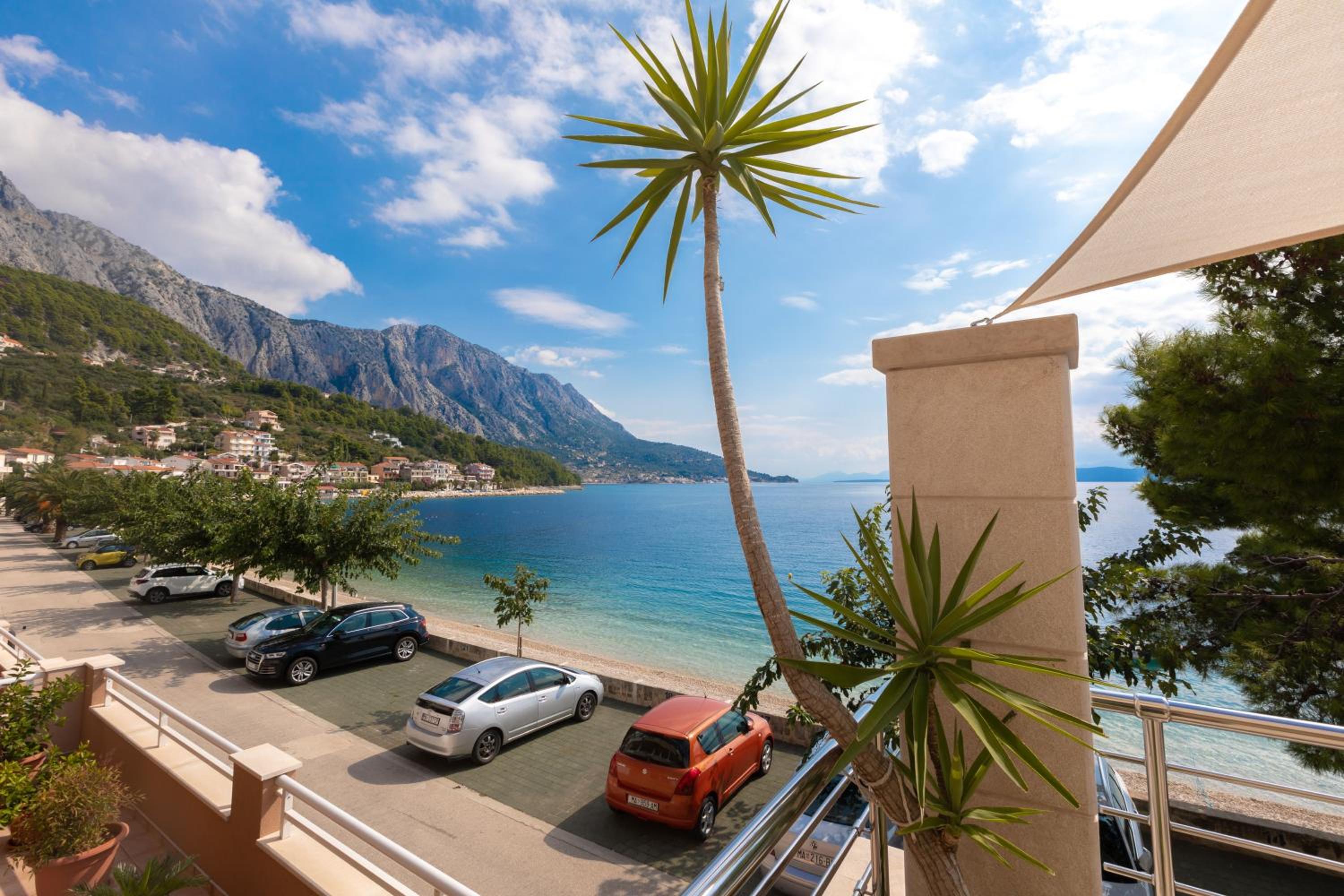 Beach Apartment Estelle view 2