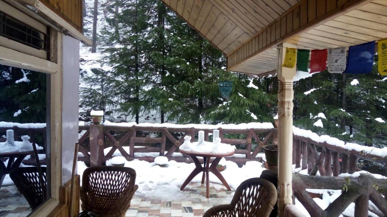 Vamoose Colonels Dacha view 5