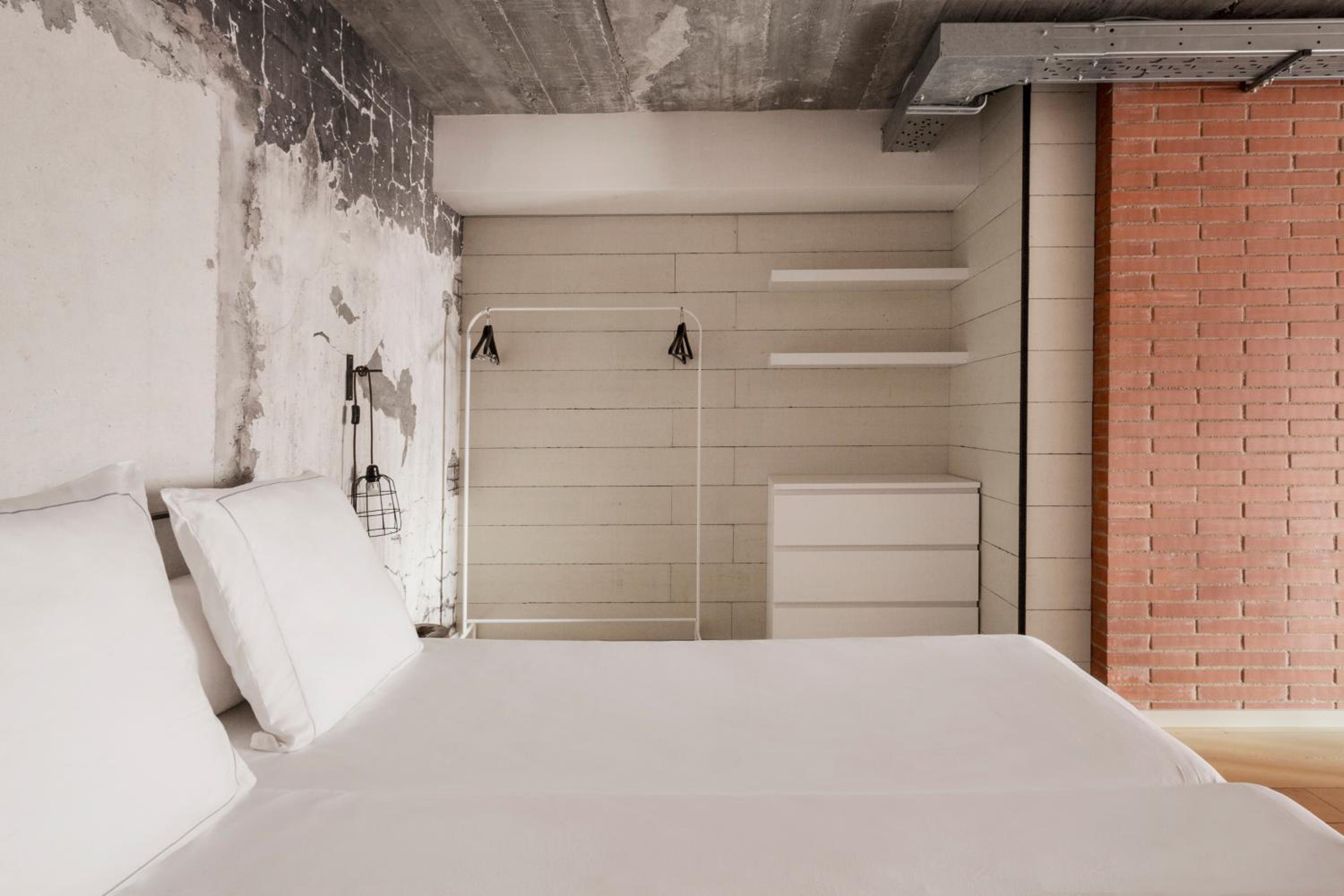 Barcelona Apartment Republica