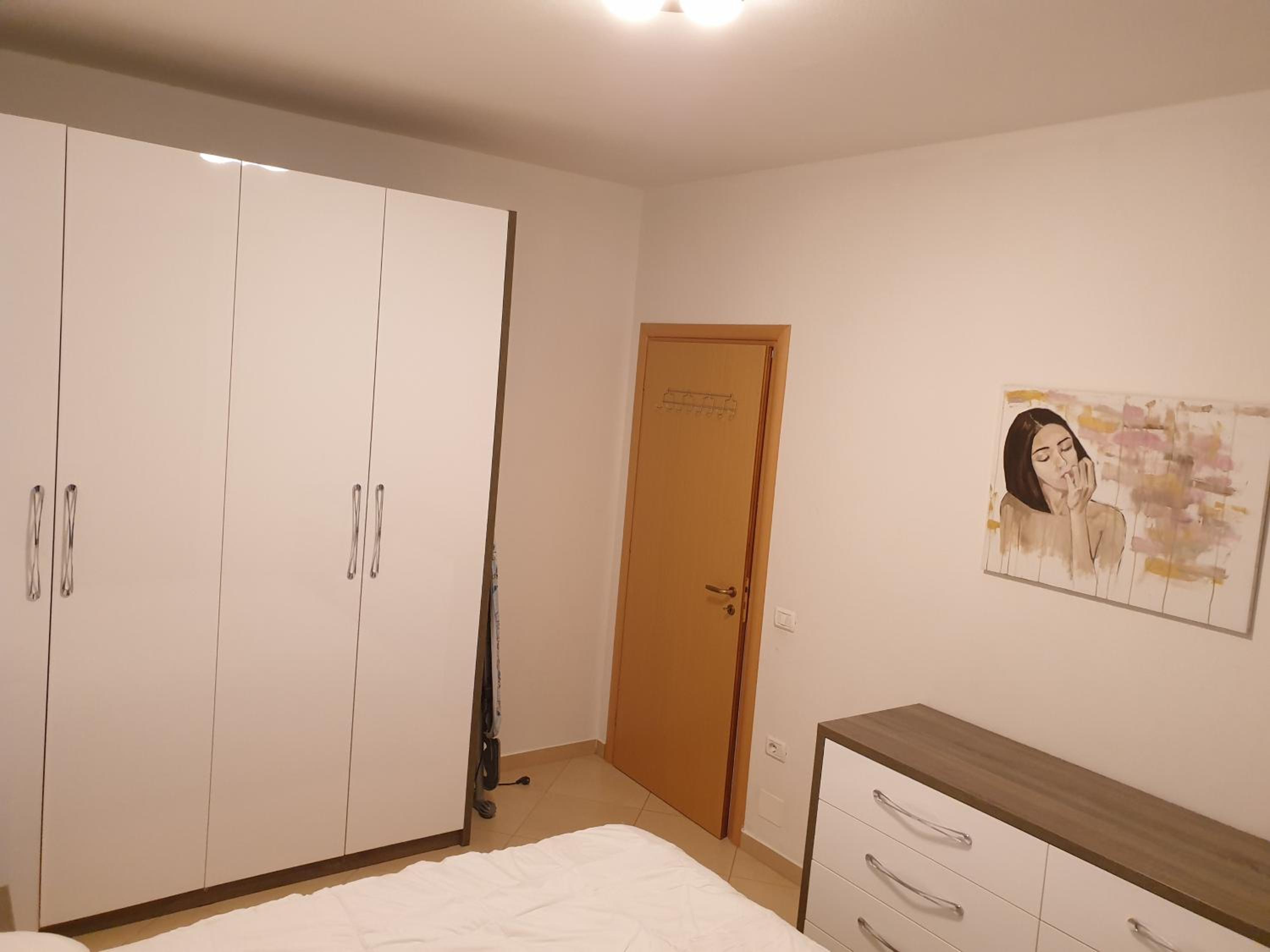 ASTA Apartments Free Private Parking