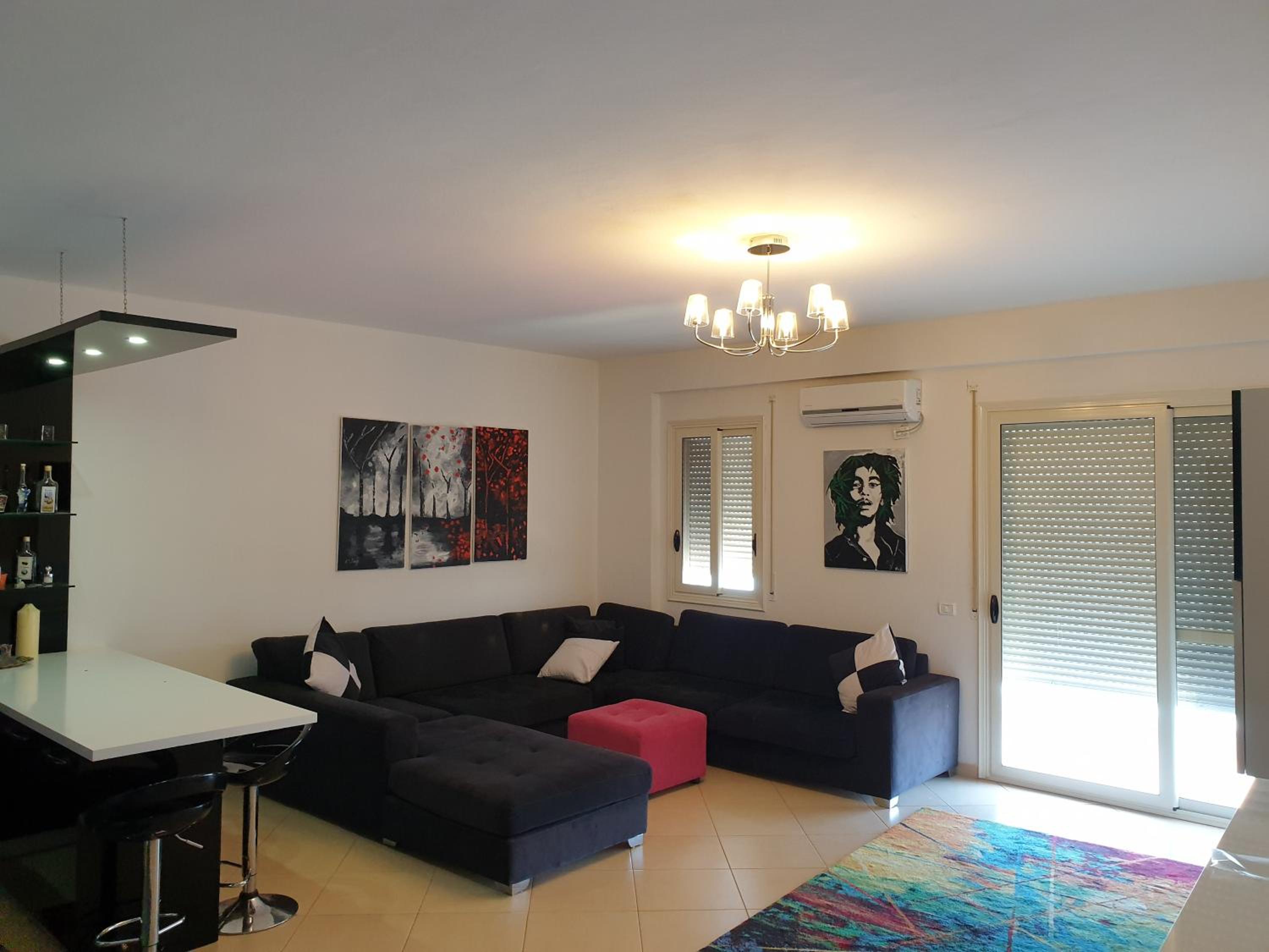 ASTA Apartments Free Private Parking