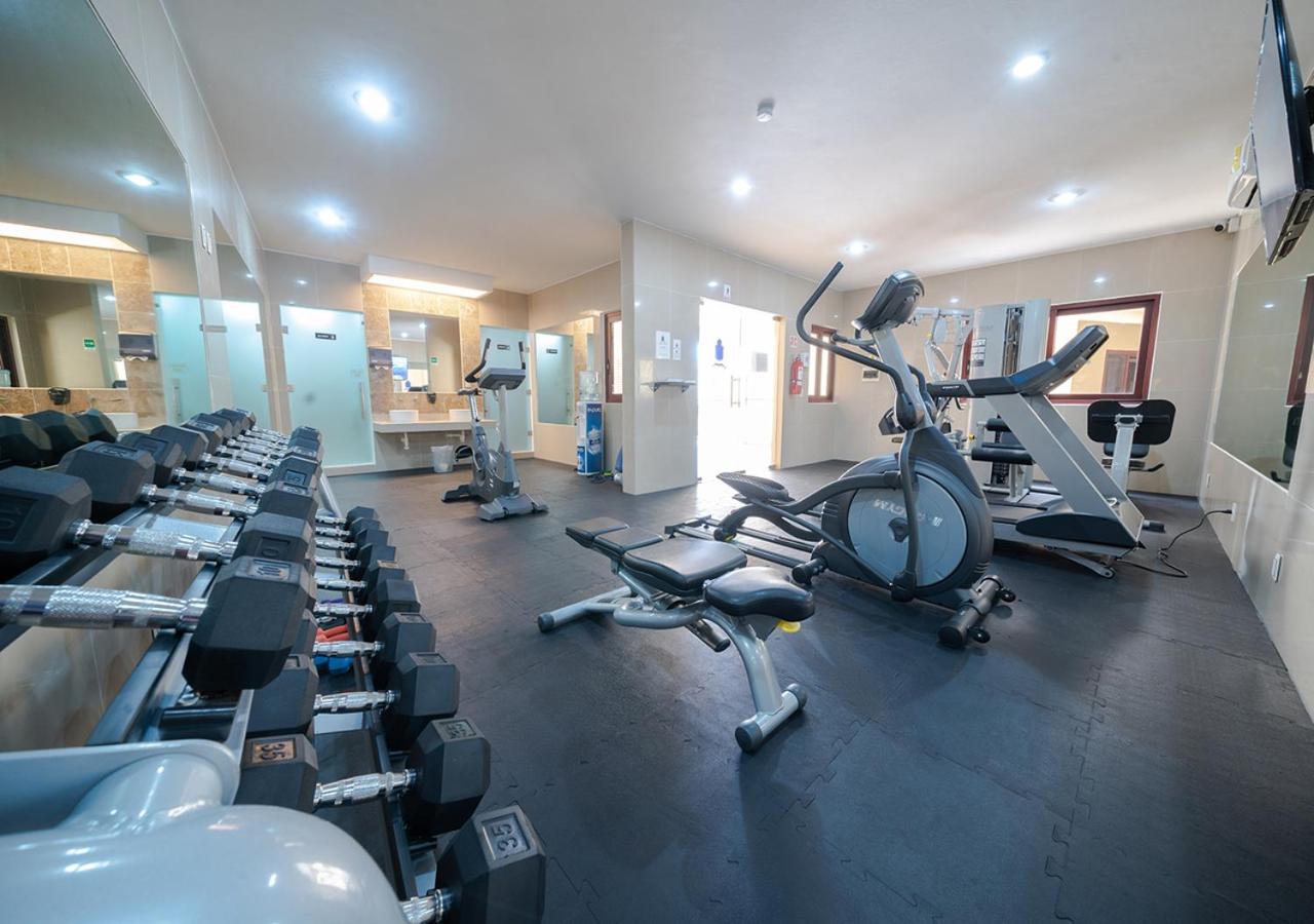 Condo Surf 301 - Luxury Oceanview Beachfront with Gym - At El Faro Condos