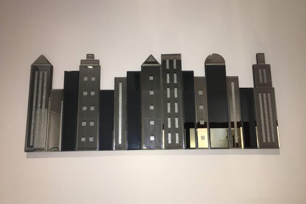 Modern 1 Bedroom Apartment central Inverness city view 2
