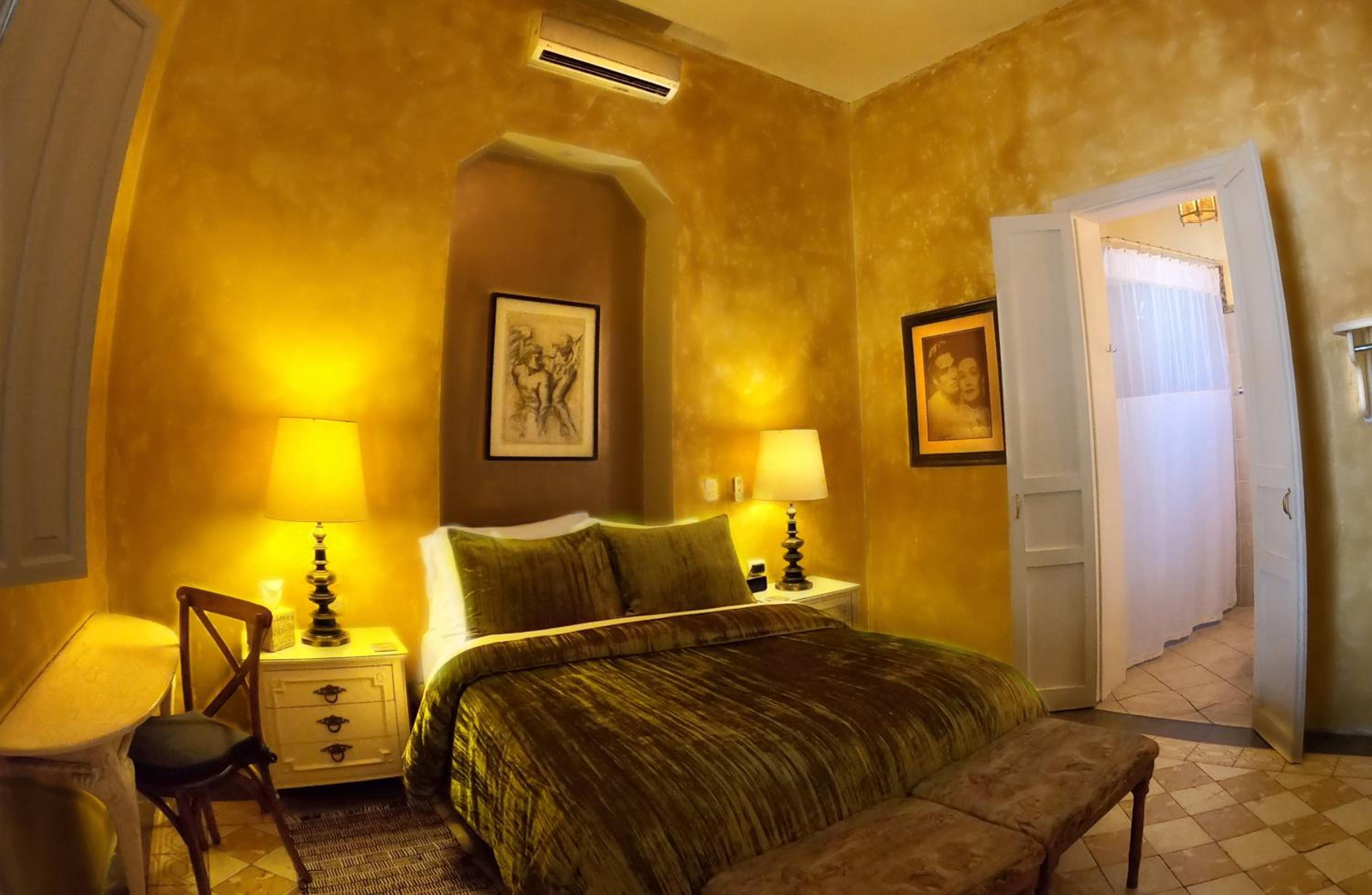 La Perla Hotel Boutique B&B