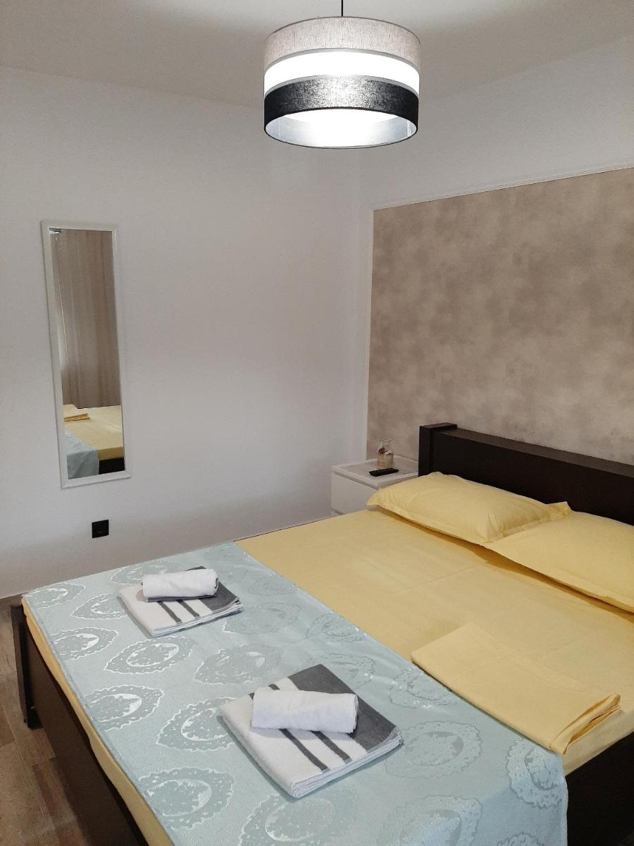 Apartament Cezar Faleza-Nord Constanta-Plaja Reyna