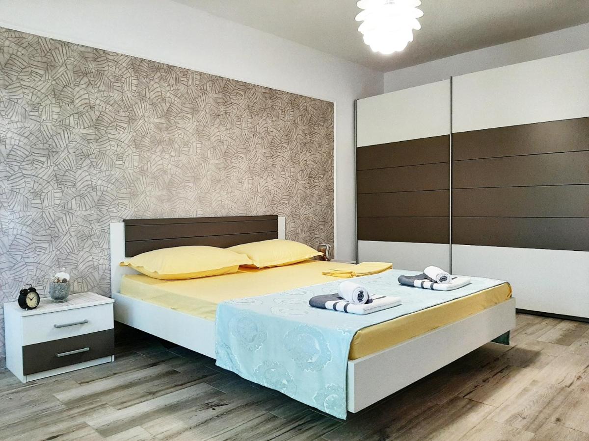 Apartament Cezar Faleza-Nord Constanta-Plaja Reyna