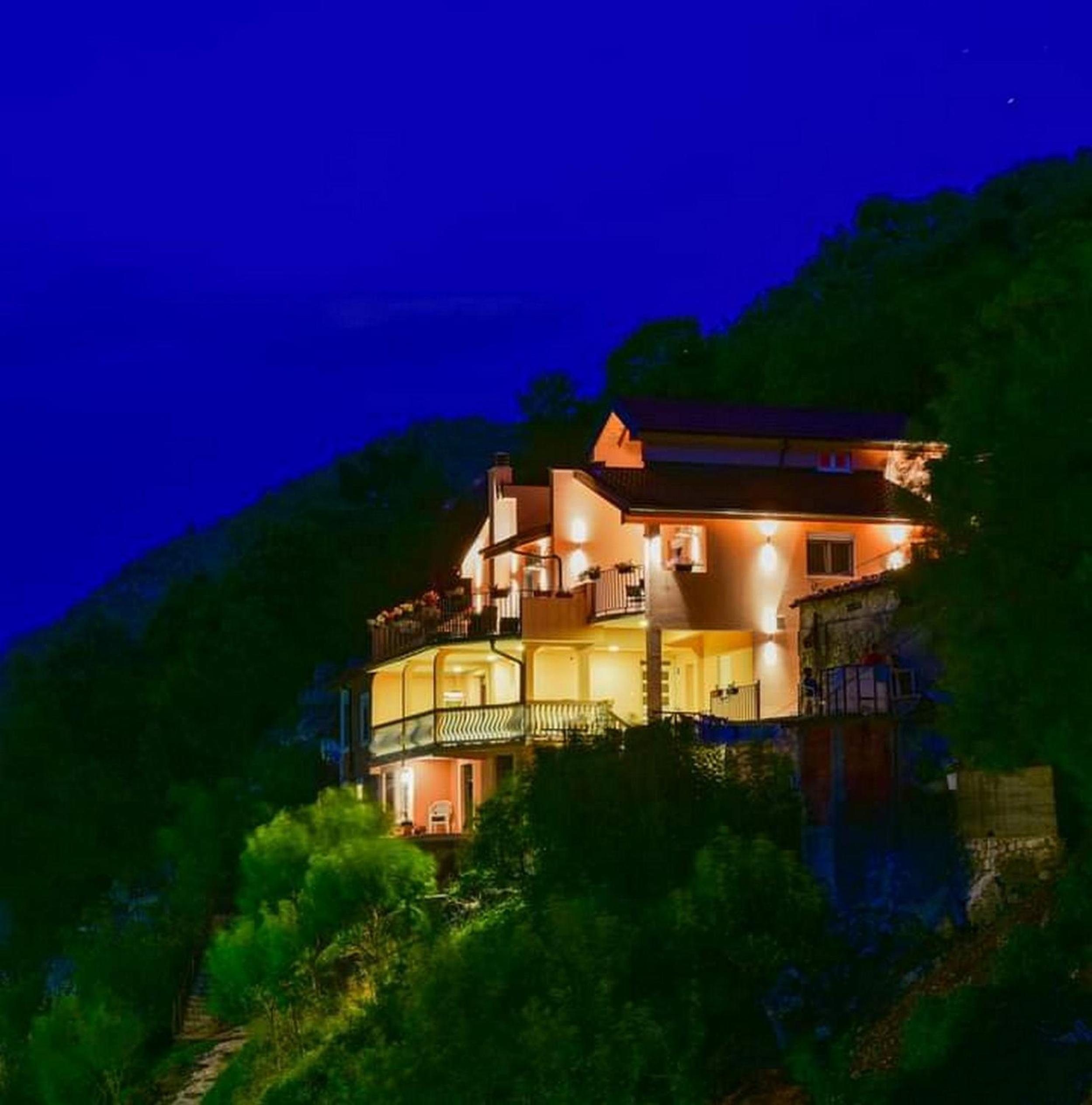 Lakeview Apartments Anđela view 3