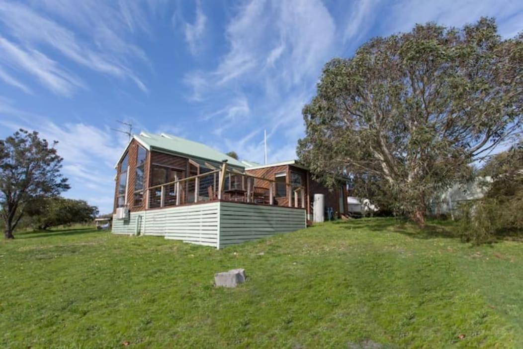 Illangi Beach Retreat