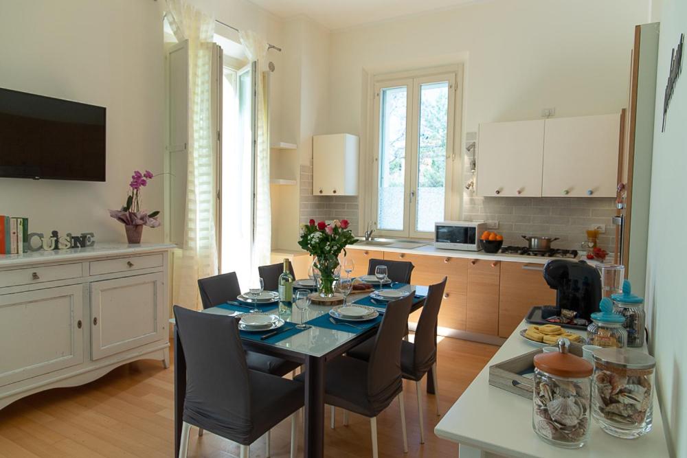 Zara D'Amare a Pesaro 10 metri dalla spiaggia by Yohome view 4