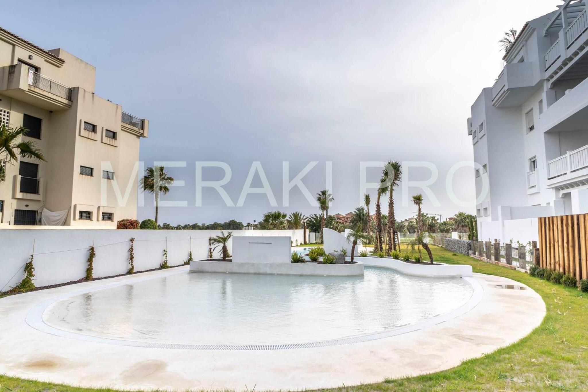 Playa Granada, Piso En Urbanizacion Nueva 6 Pax Beach, Golf, Ski,sun view 4