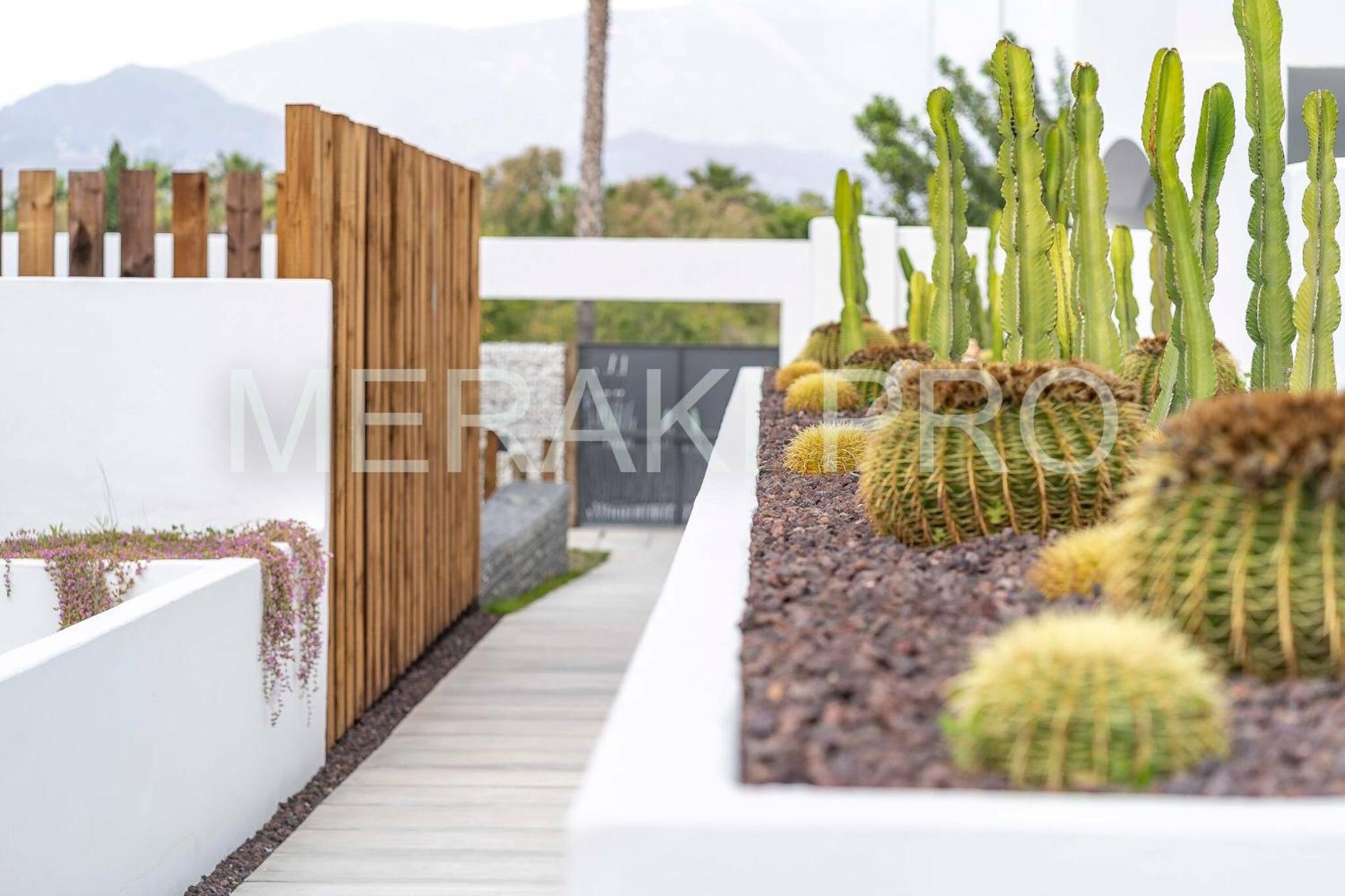 Playa Granada, Piso En Urbanizacion Nueva 6 Pax Beach, Golf, Ski,sun view 3