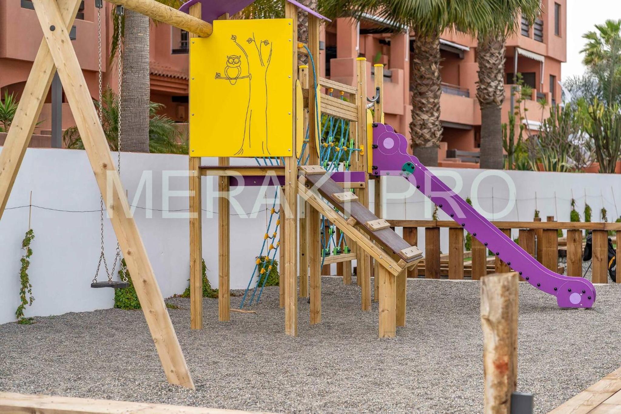Playa Granada, Piso En Urbanizacion Nueva 6 Pax Beach, Golf, Ski,sun view 2