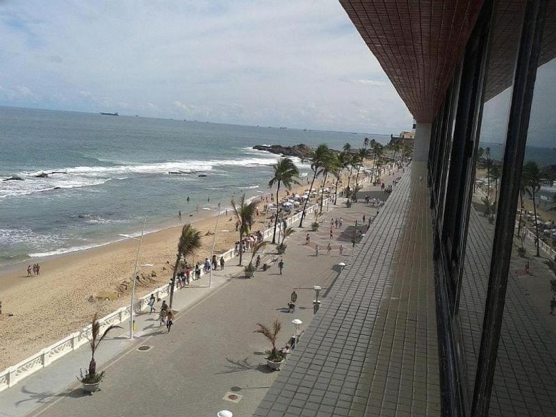 Flat no Farol da Barra