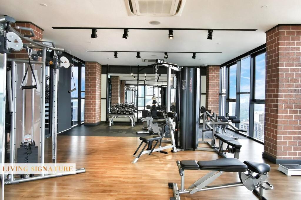 Ceylonz Suites KL Studio near Bukit Bintang - Living Signature