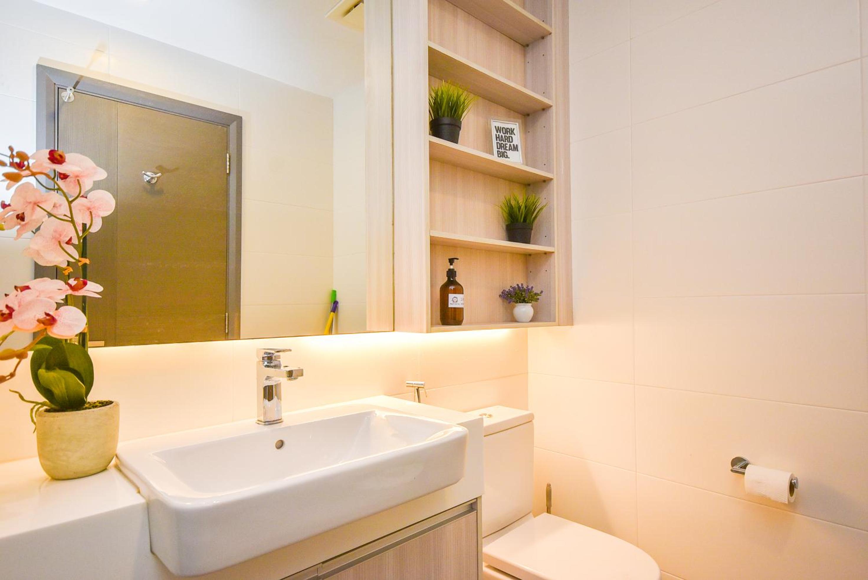 Suasana Residence by Nest Home