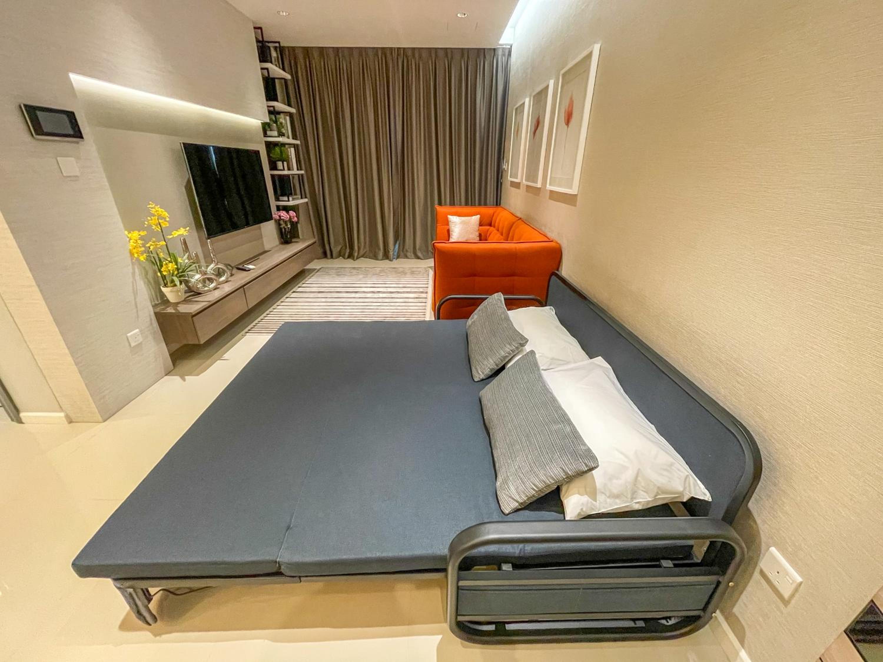 Suasana Residence by Nest Home