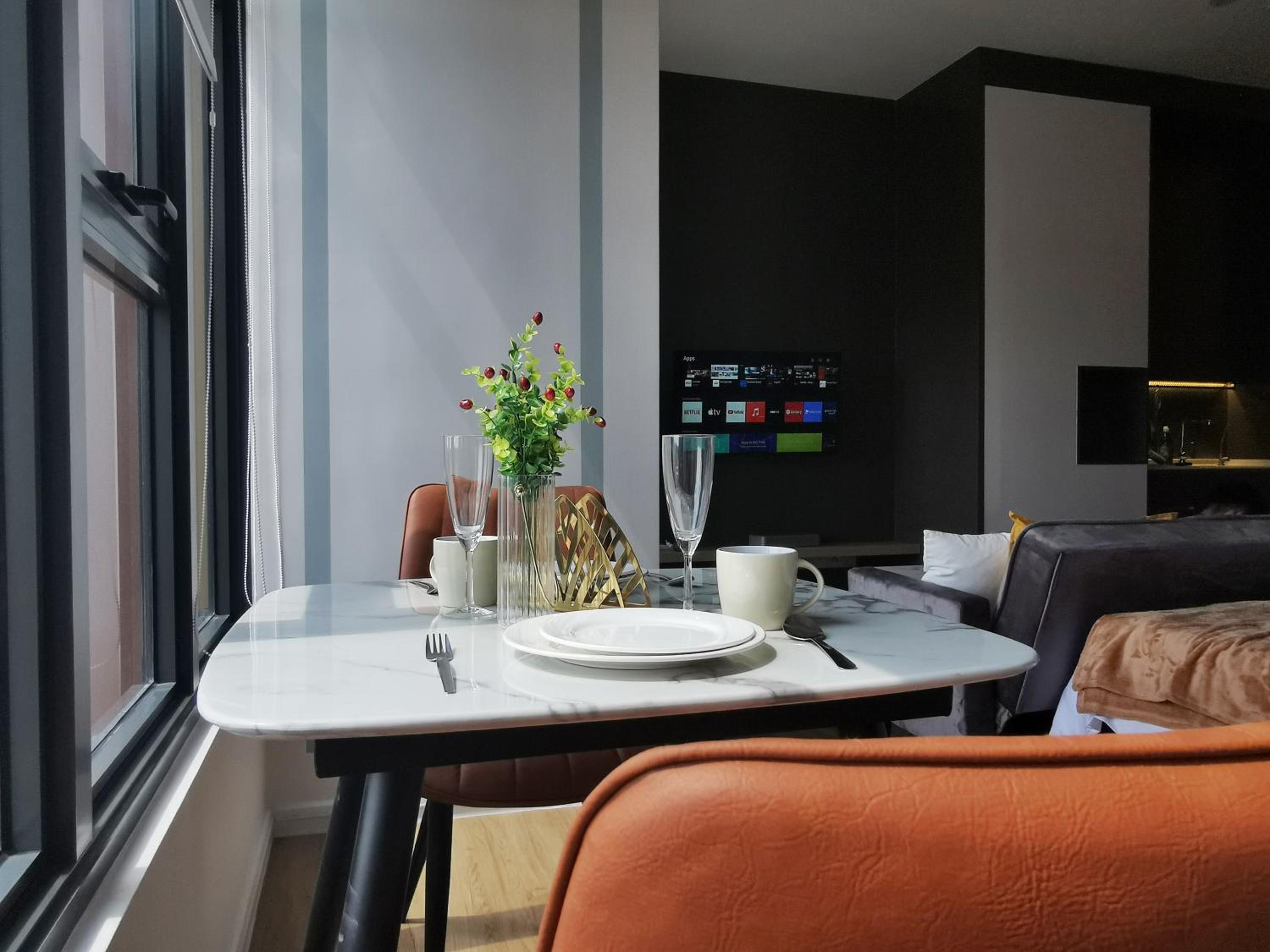 Ceylonz Suites KL Studio near Bukit Bintang - Living Signature
