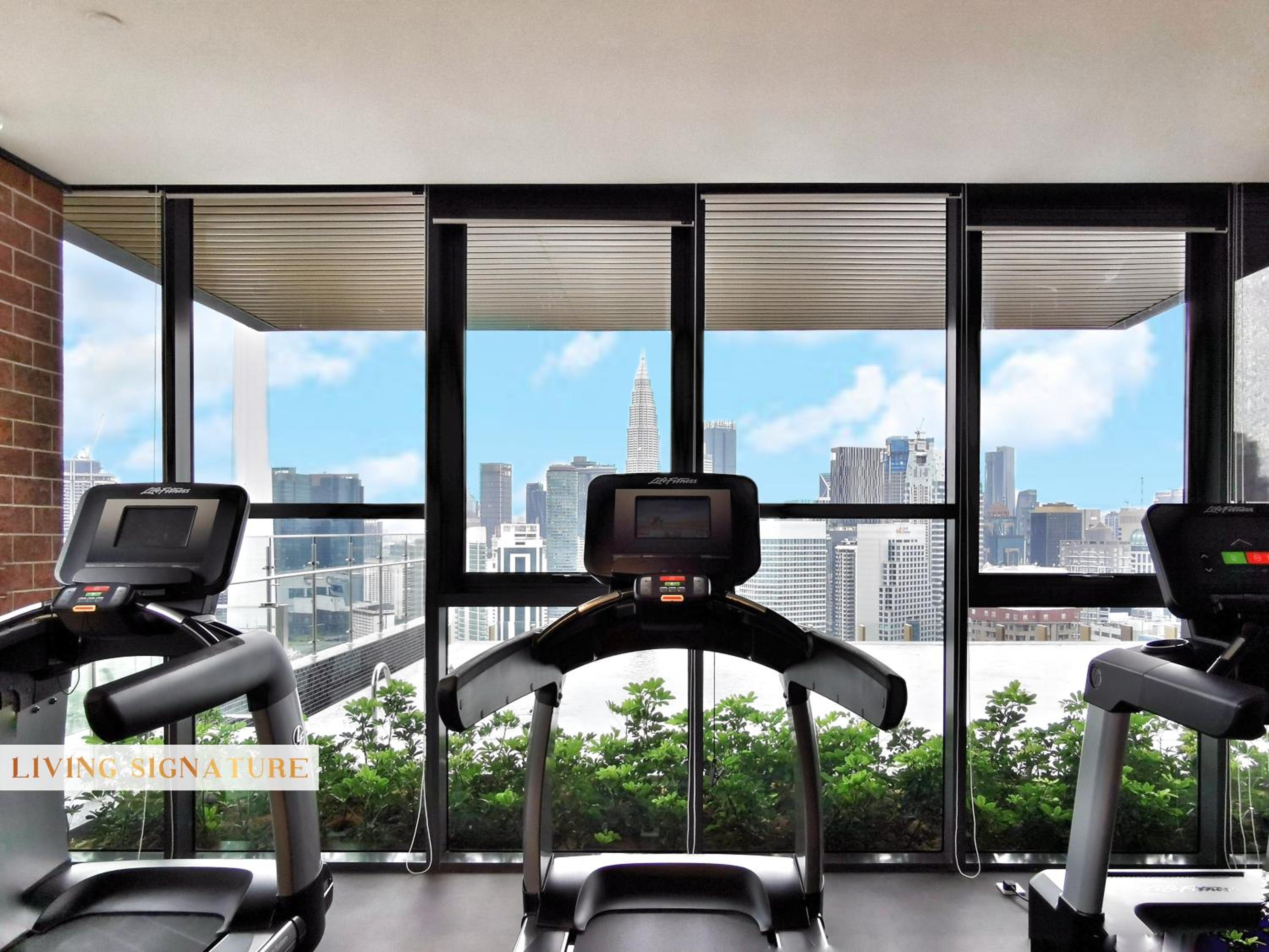 Ceylonz Suites KL Studio near Bukit Bintang - Living Signature