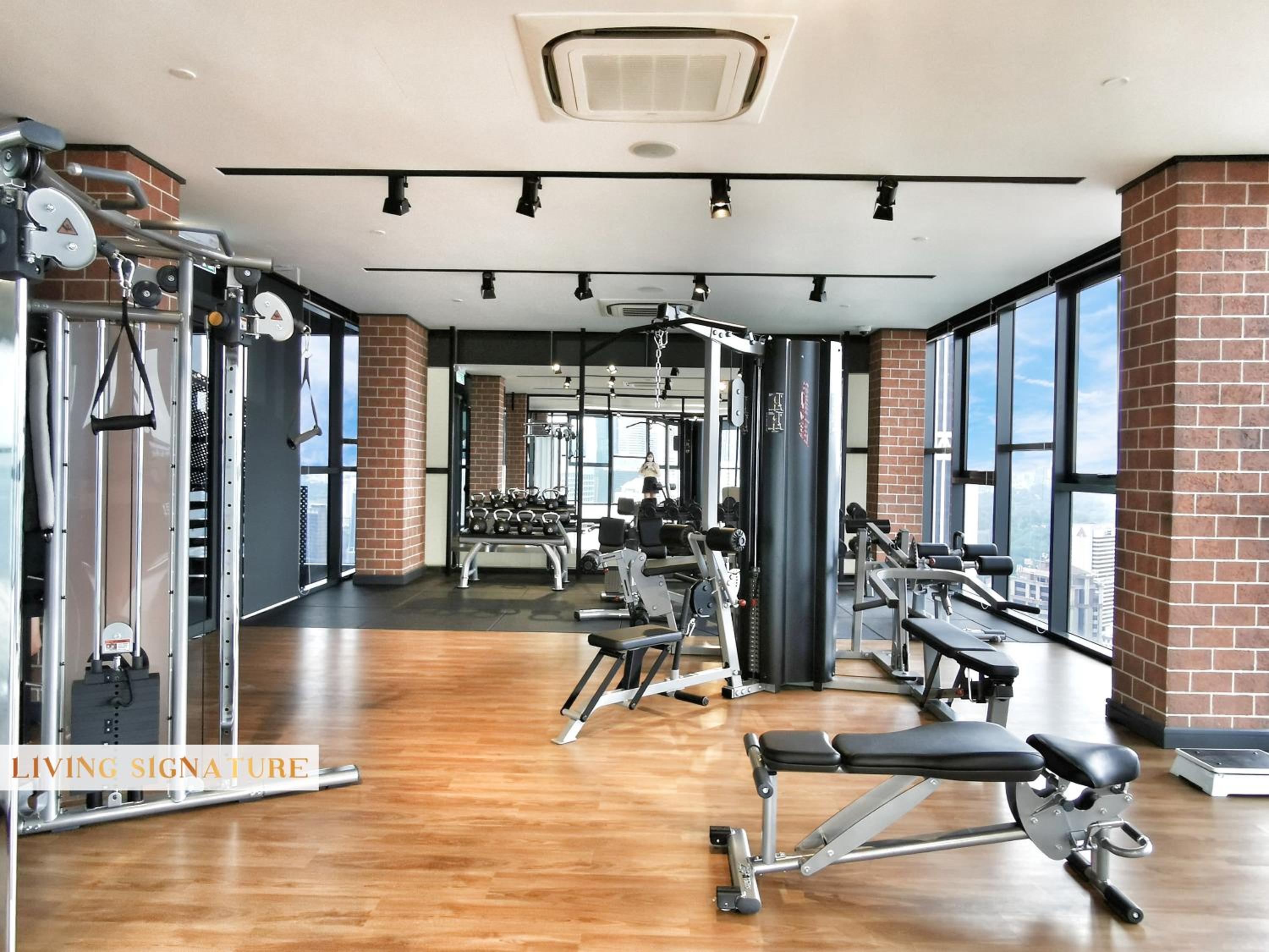 Ceylonz Suites KL Studio near Bukit Bintang - Living Signature