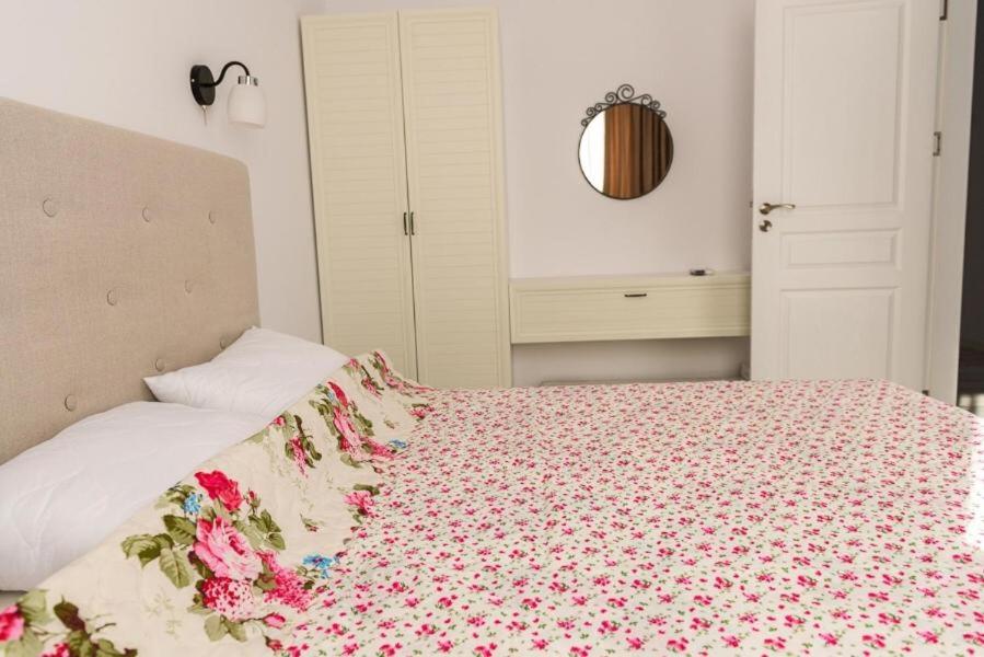 Boutique Home Magnolia