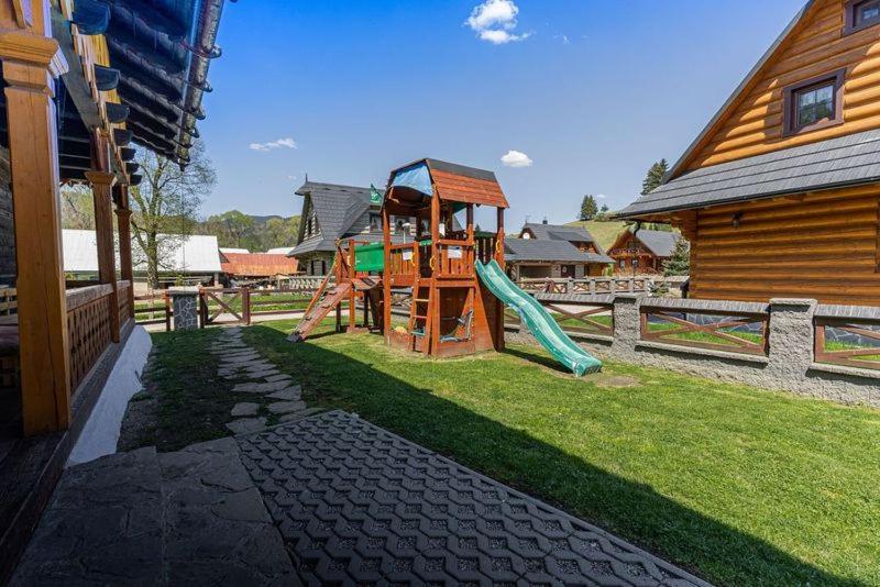 Wellness drevenica Hájenka Zázrivá view 2