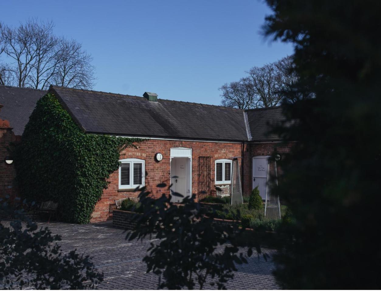 Healing Manor Hotel