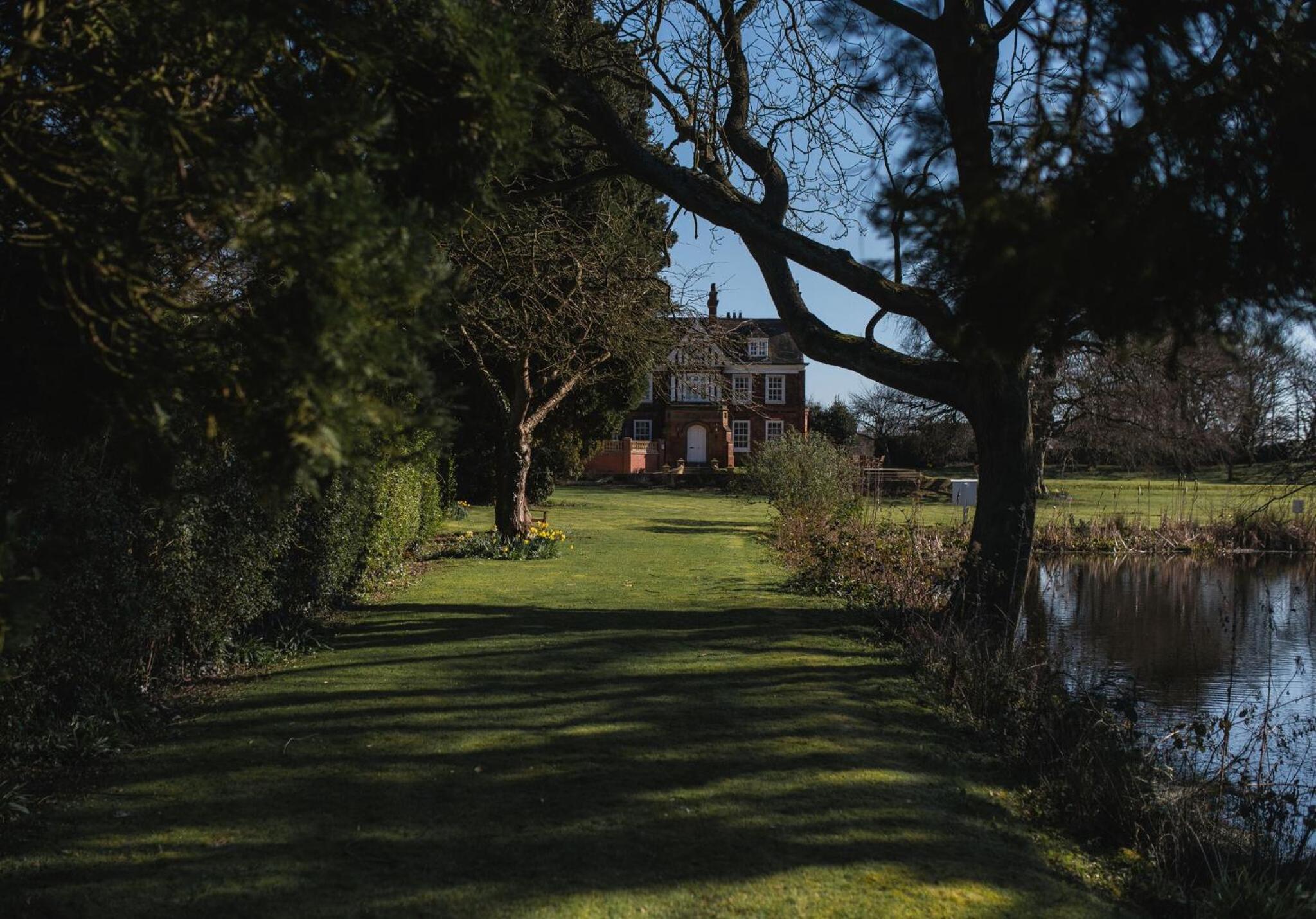 Healing Manor Hotel