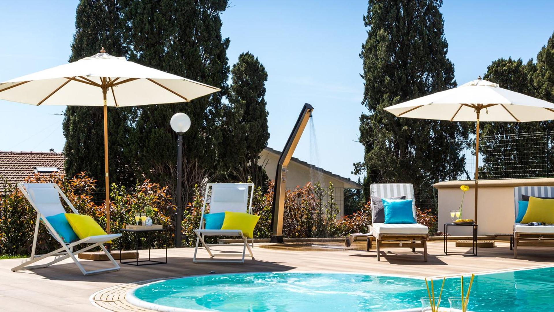 Villa Sole Al Molino A Vento 8, Emma Villas view 5