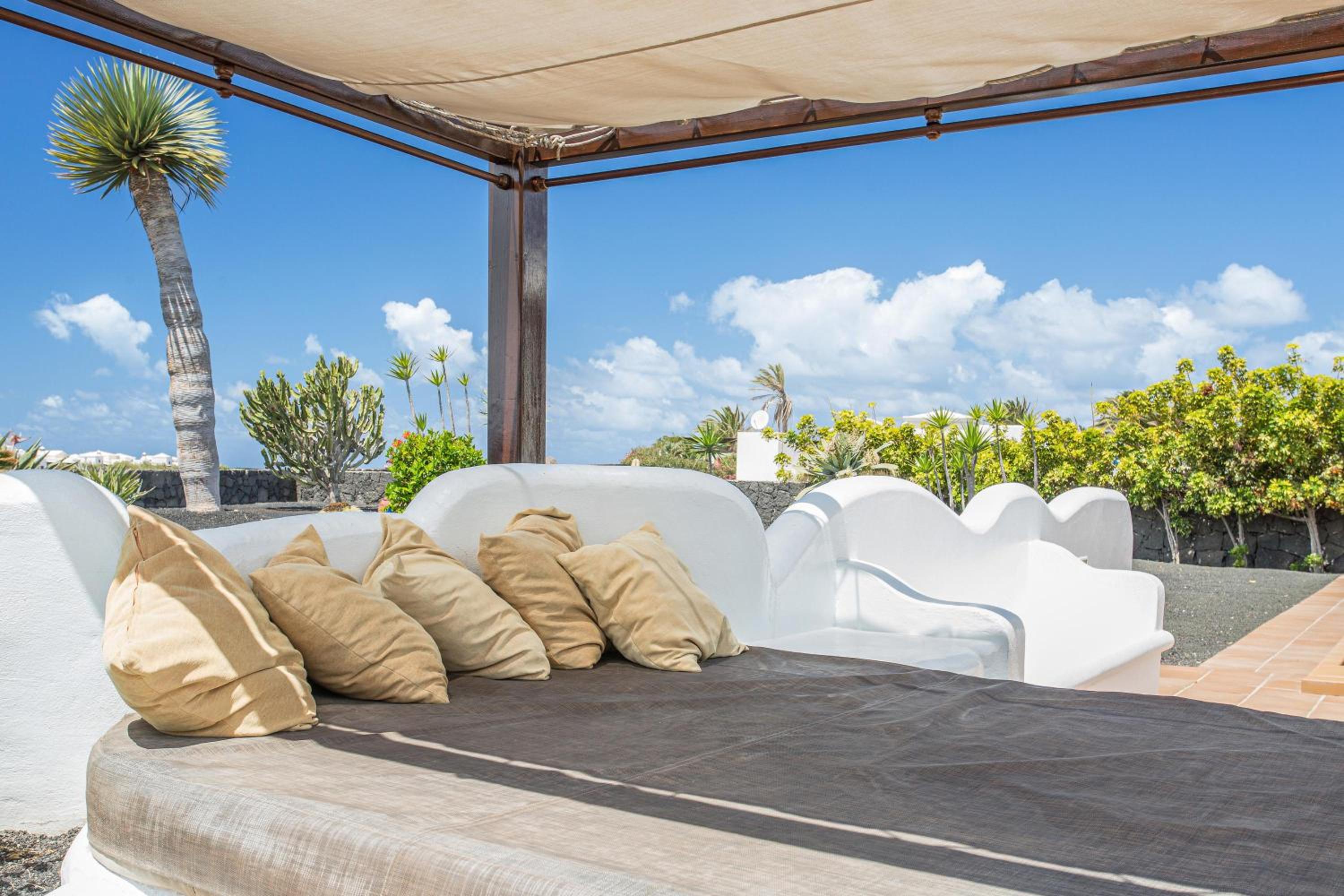 Villa Capricho view 3