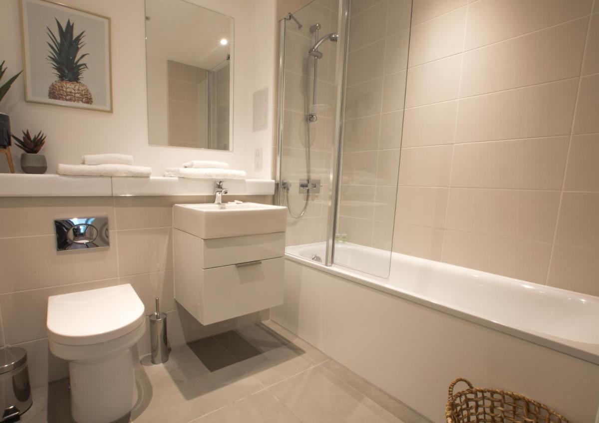 Leicester Vacations - Leicester City Apartments by Charles Hope - Property Image 1