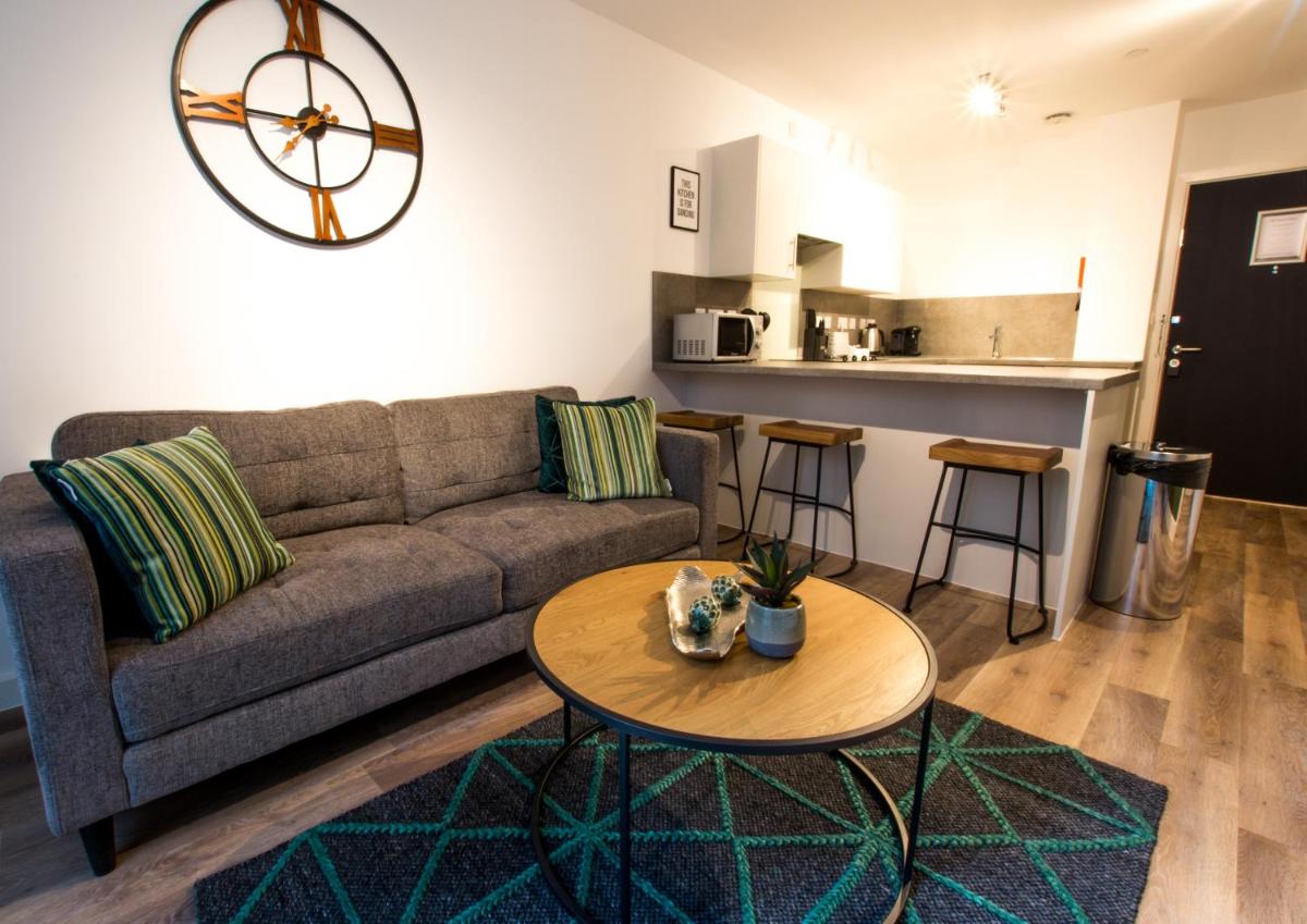 Leicester Vacations - Leicester City Apartments by Charles Hope - Property Image 27