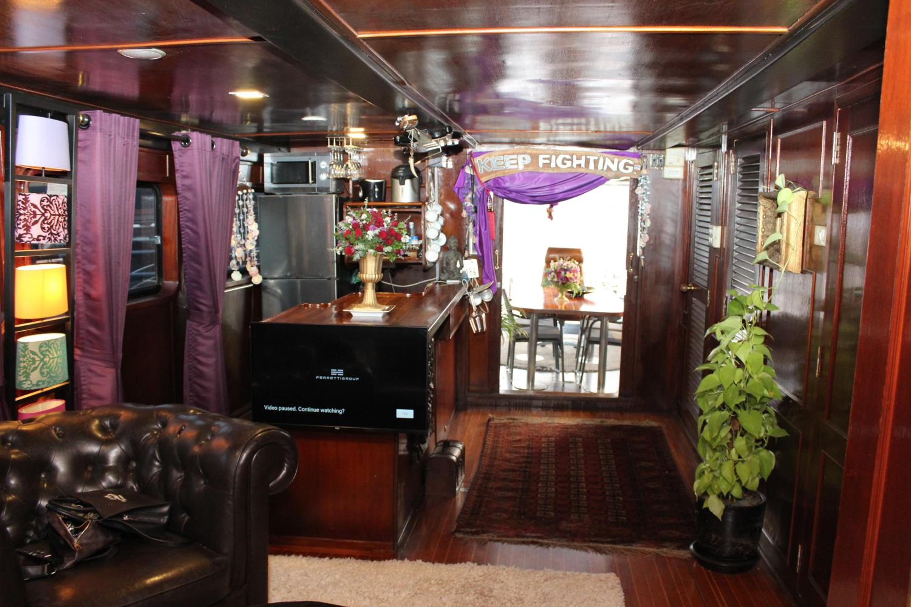 Sabai Sabai Liveaboard Bangkok