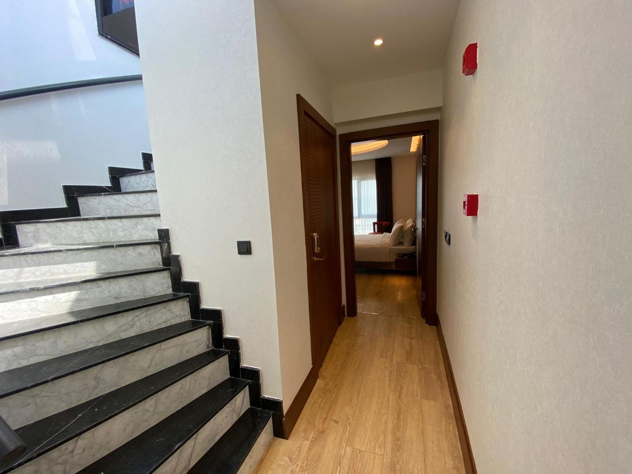 Henna Otel İstanbul - Image 10