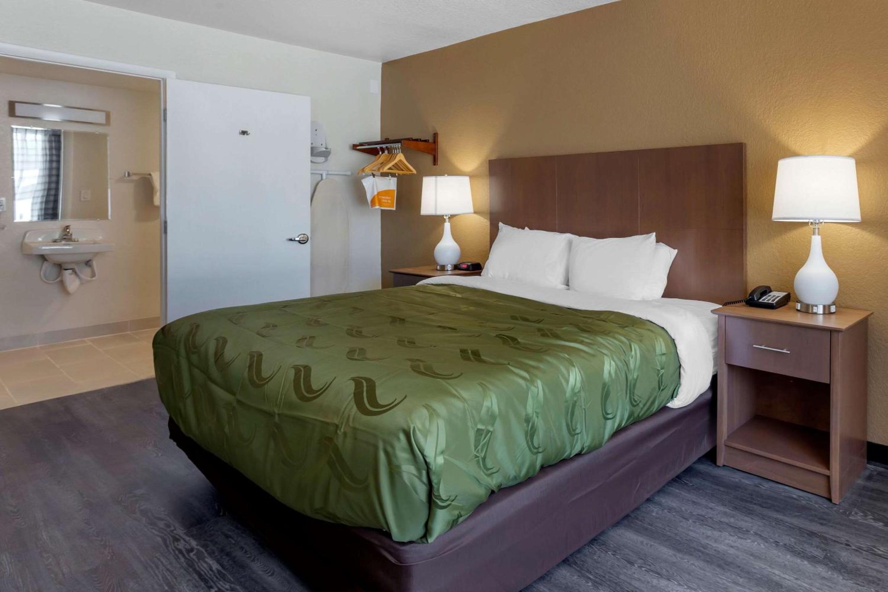 Quality Inn Saint Petersburg North-Tampa Bay