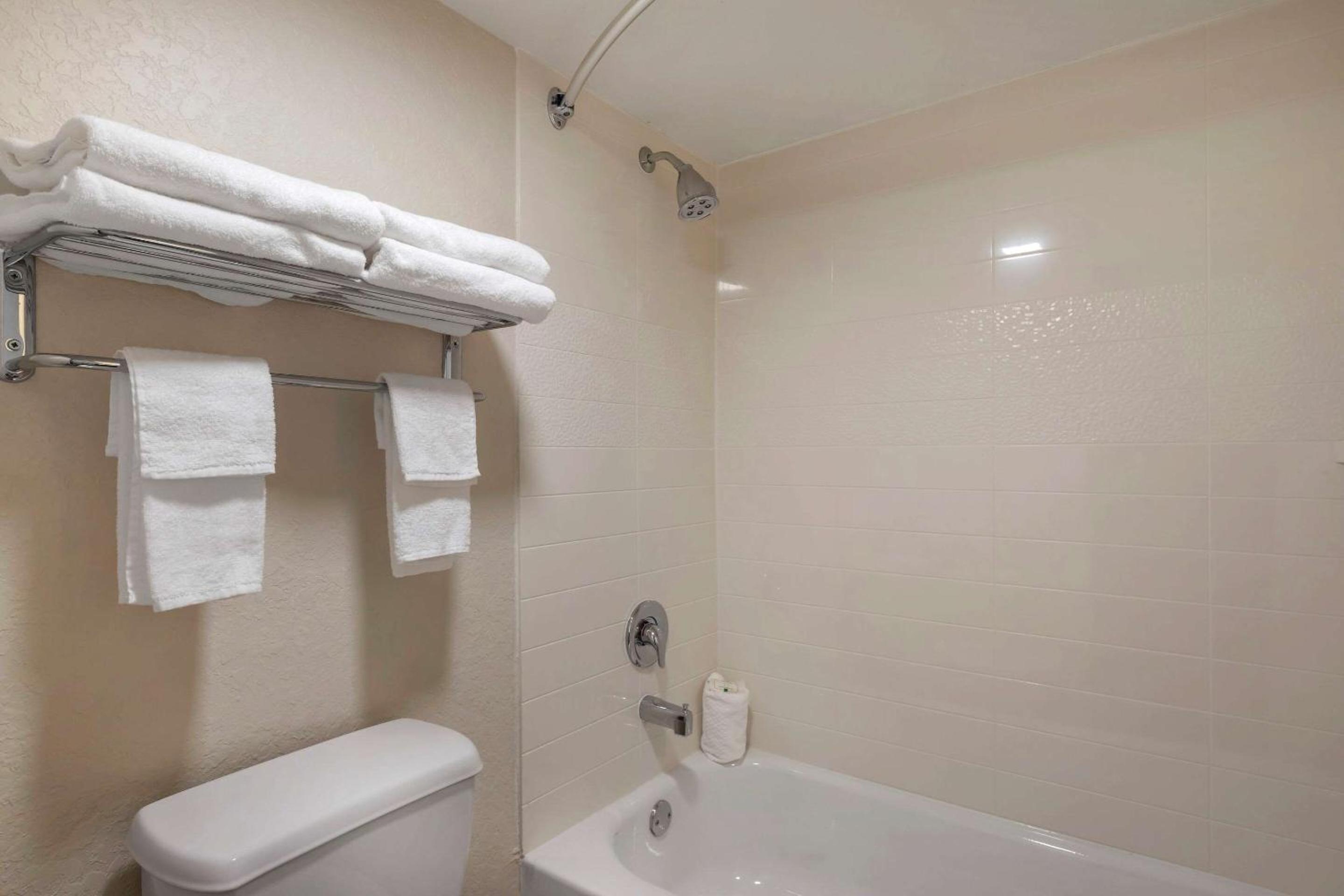Quality Inn Saint Petersburg North-Tampa Bay, Photo 30