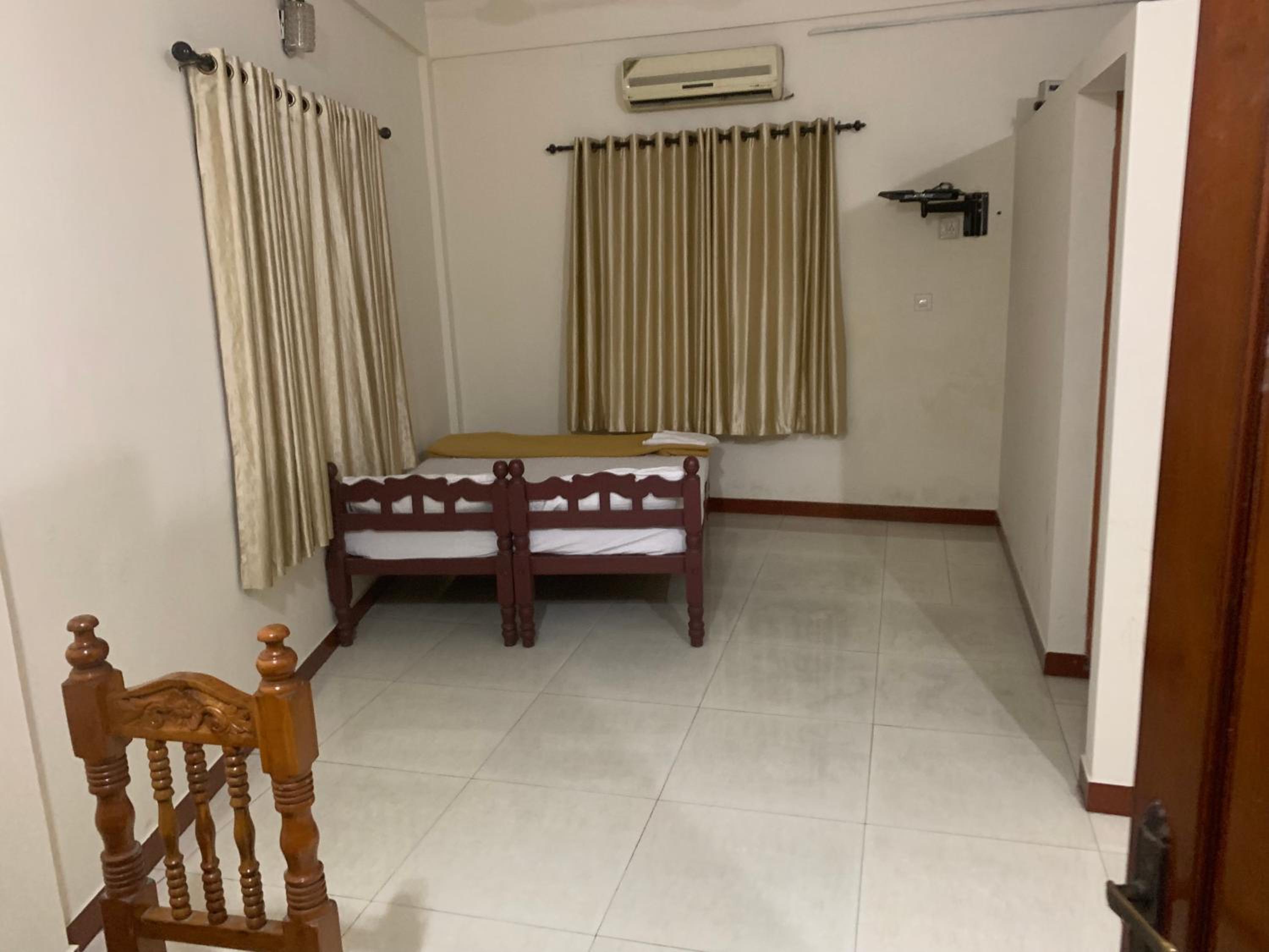 Jinan Tourist Home