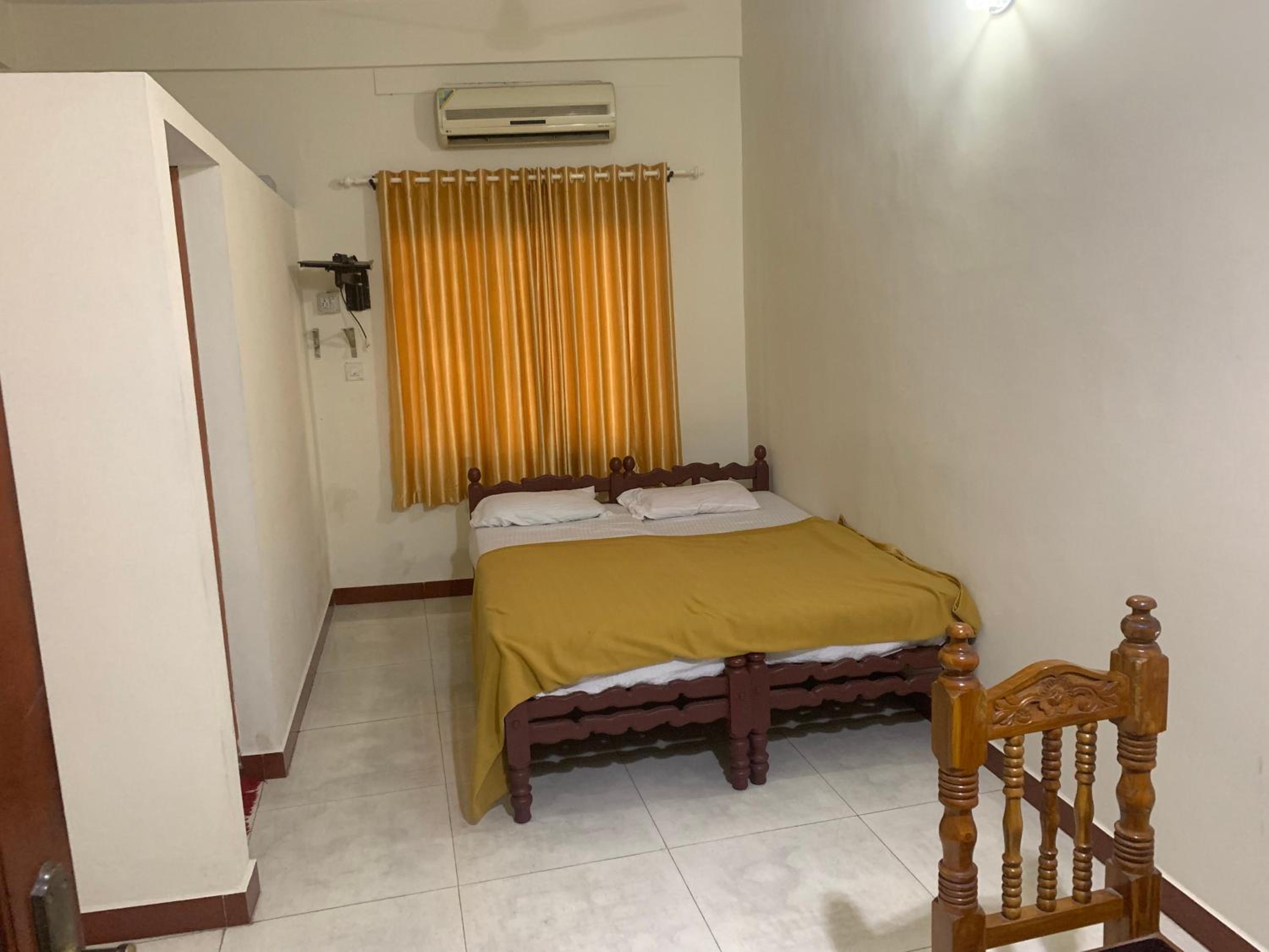 Jinan Tourist Home