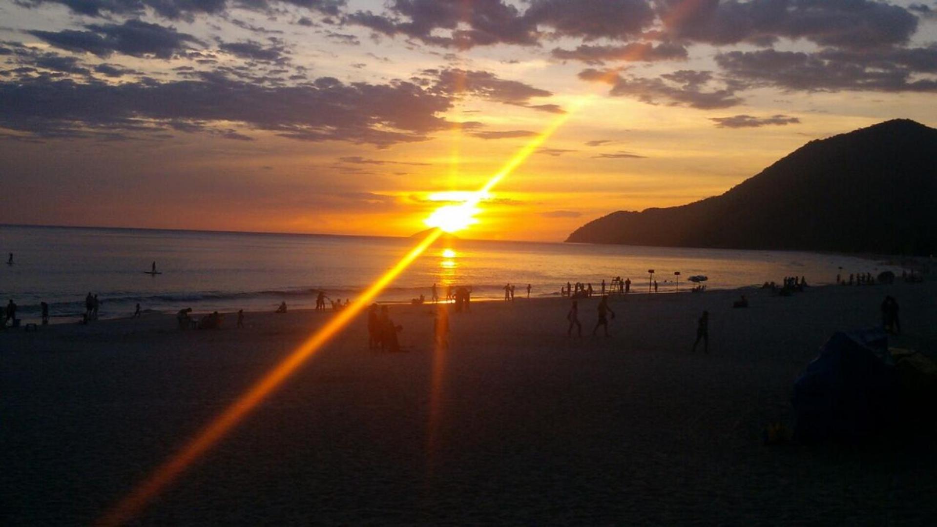 MARESIAS - Frente p/ Praia - Cond. Fechado - Piscina Aquecida!!!Wi Fi Exclusiva