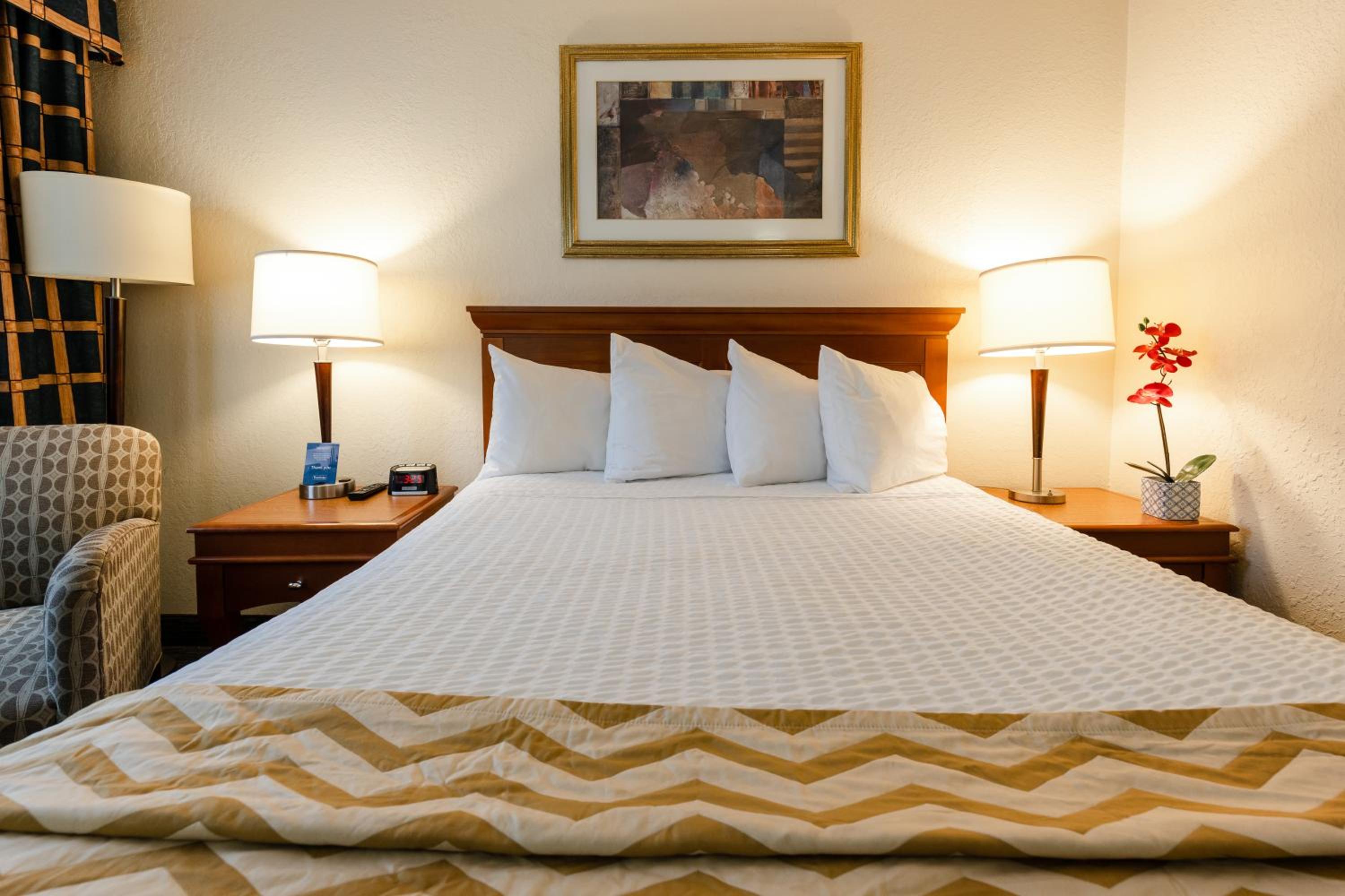 Travelodge by Wyndham Ottawa East