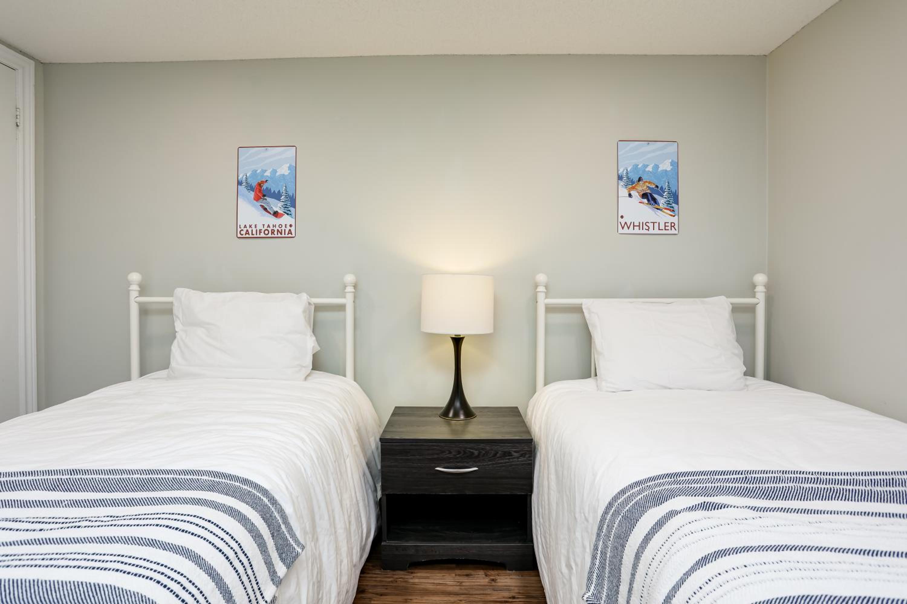 Wintergreen Retreat with Private Sauna & Patio 82291