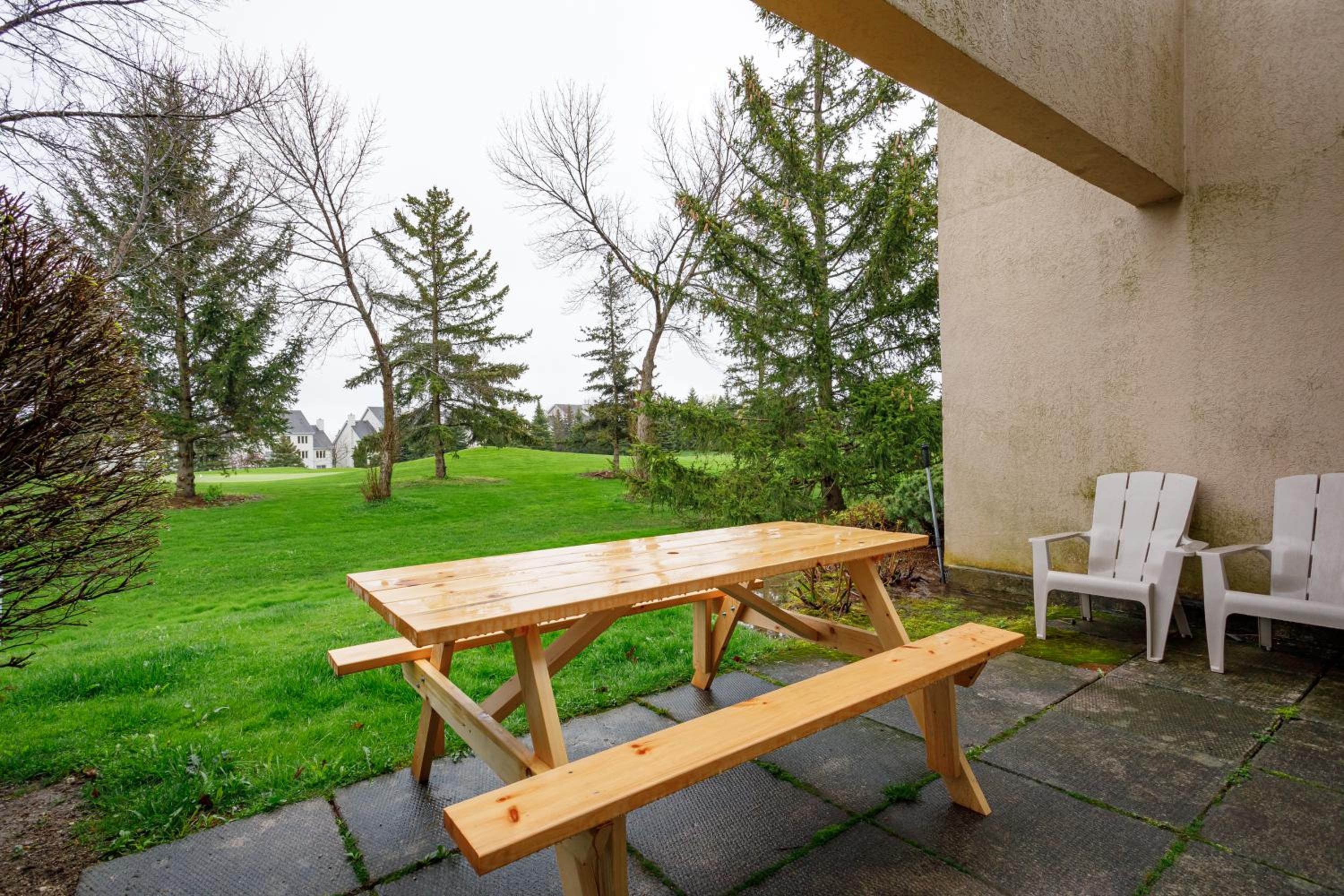 Wintergreen Retreat with Private Sauna & Patio 82291