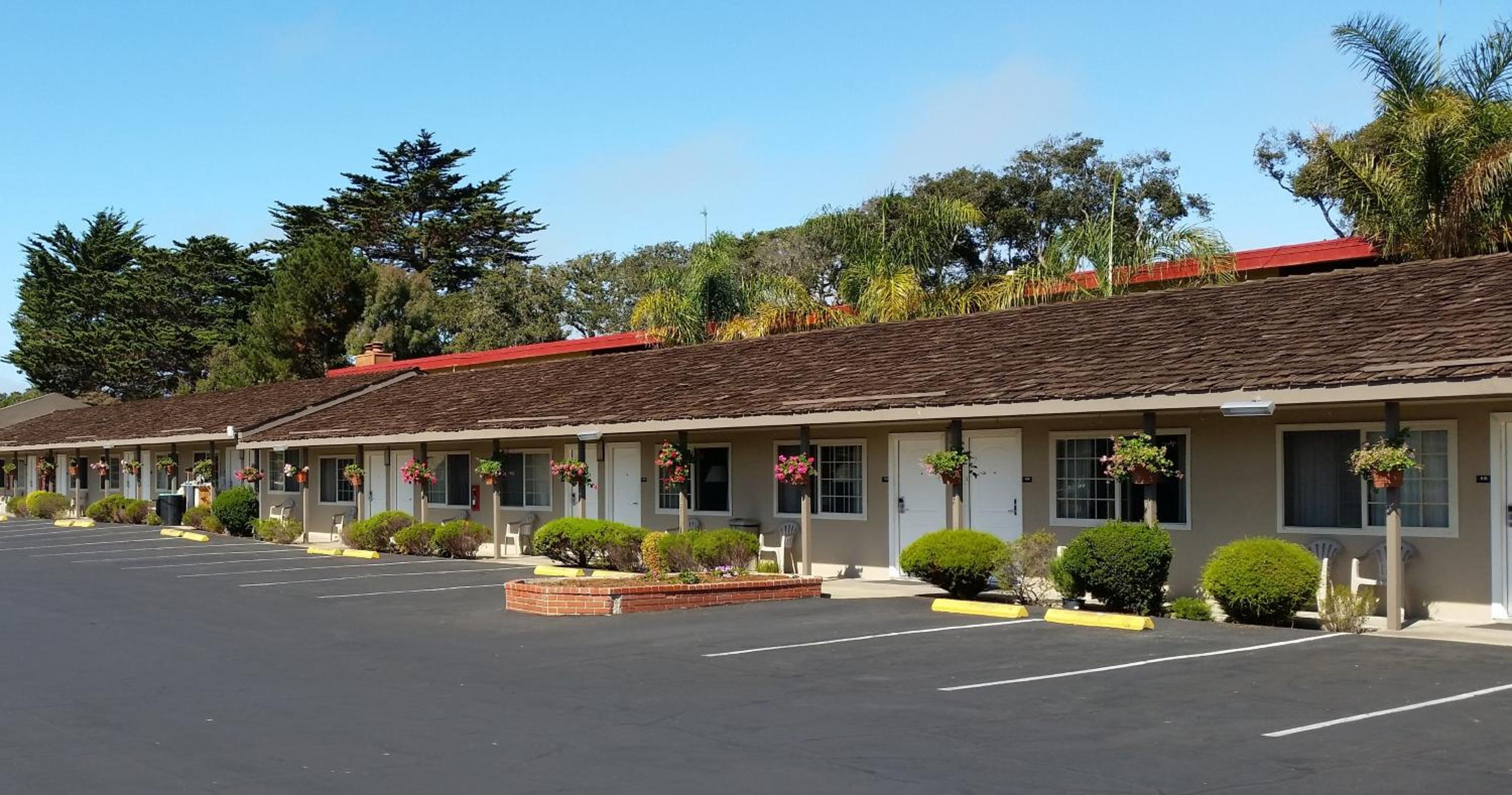 Lone Oak Lodge