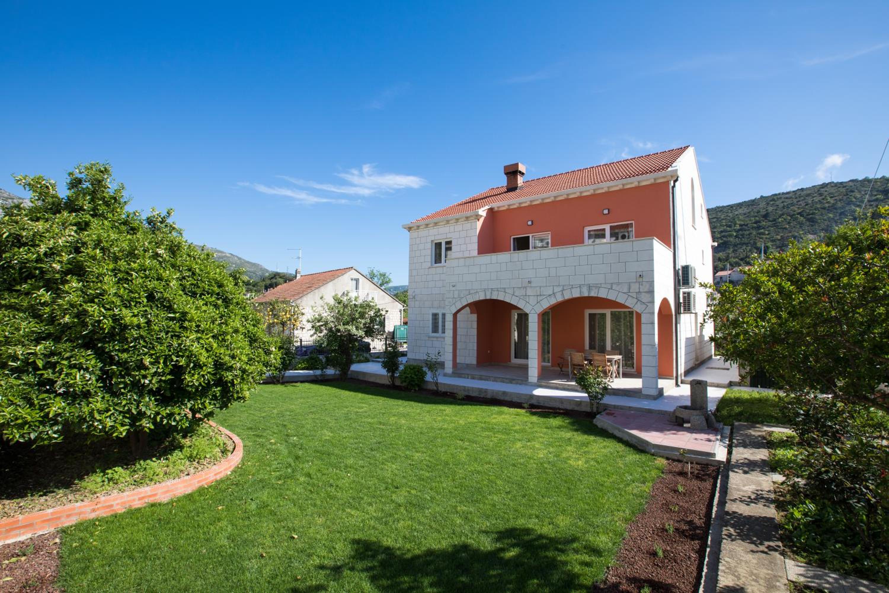 Hotel Vitality Villa Mariante - free kajaks, sauna - Image 1