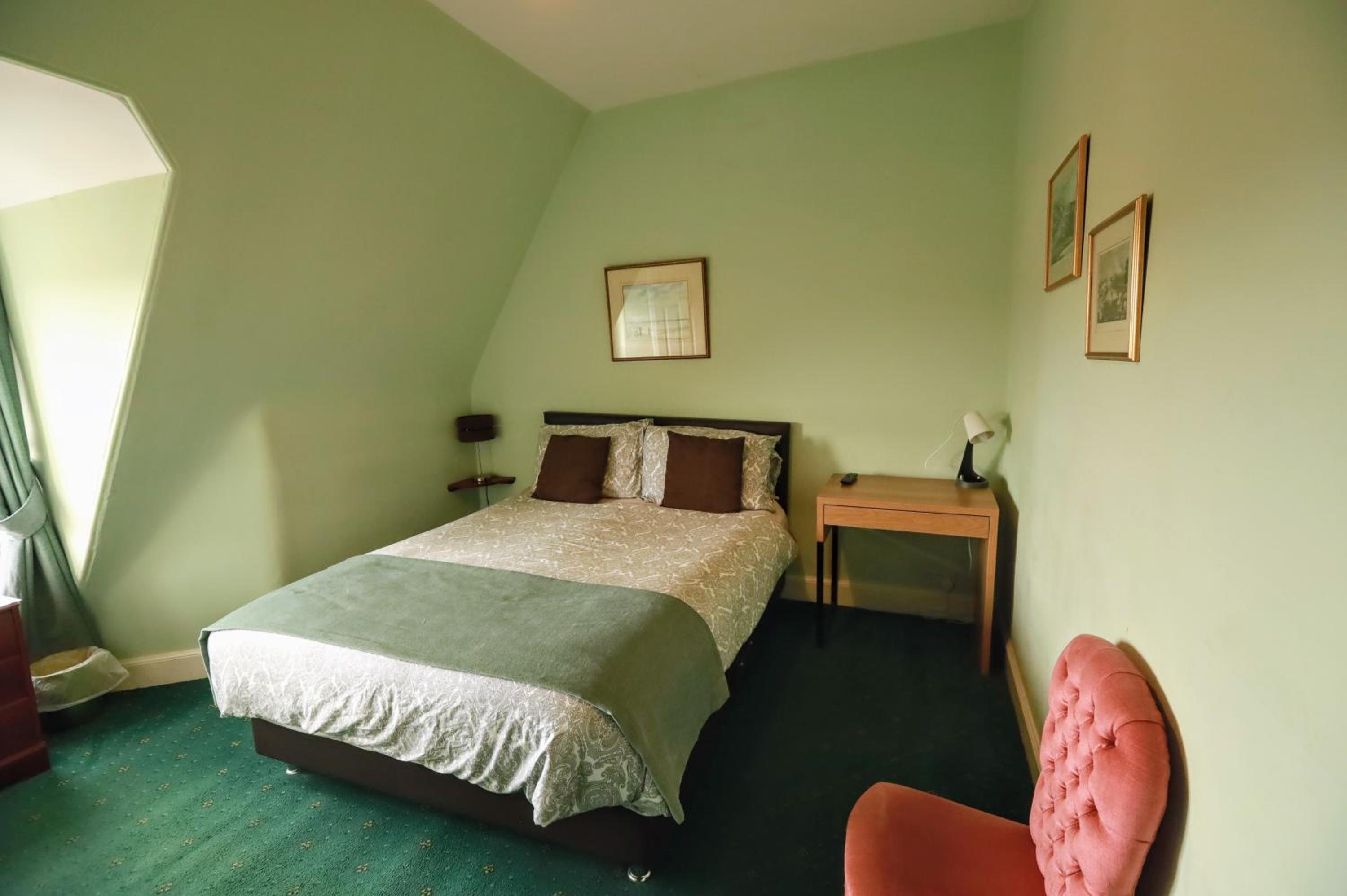 Airdenair Guest House