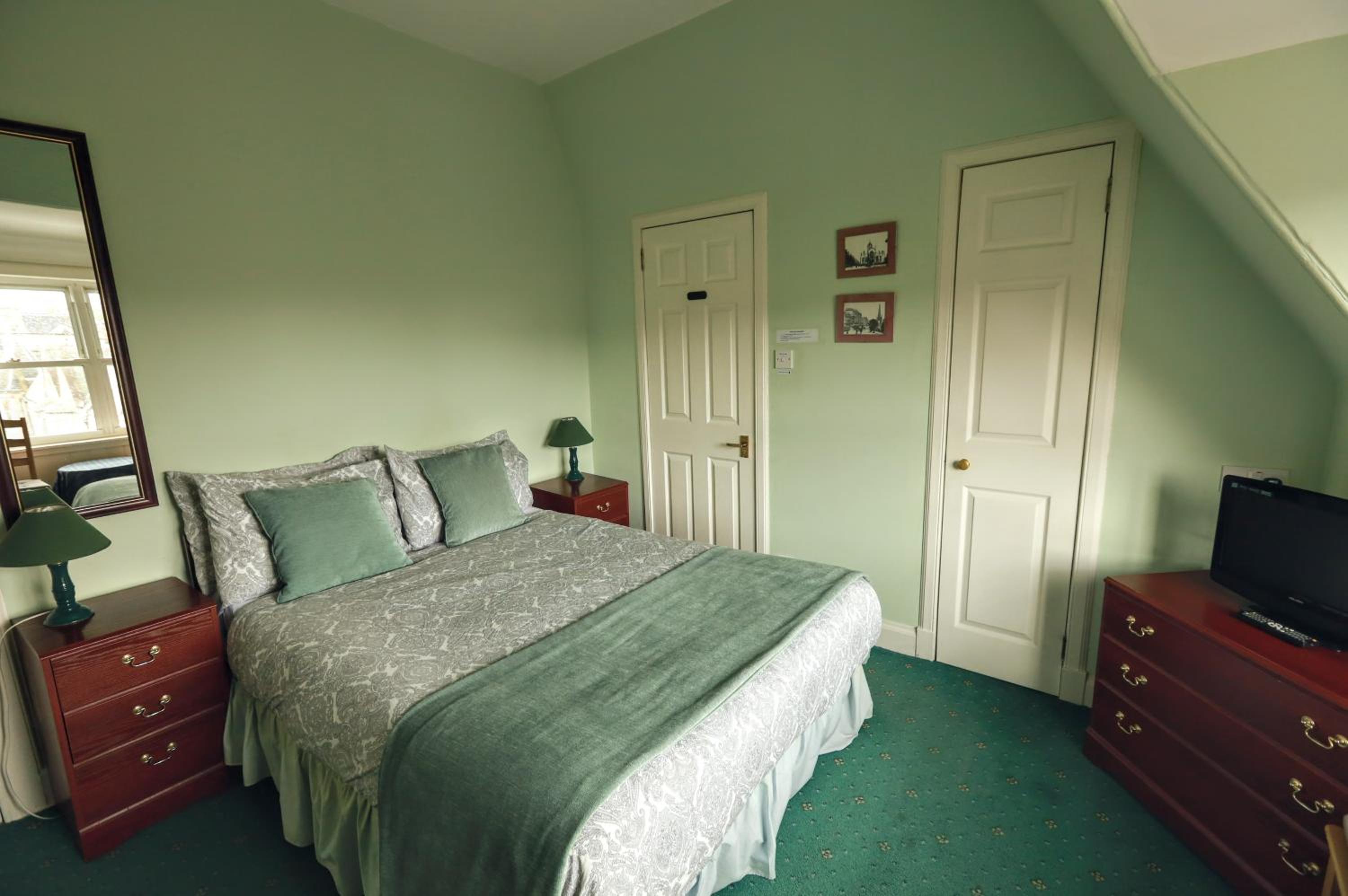 Airdenair Guest House