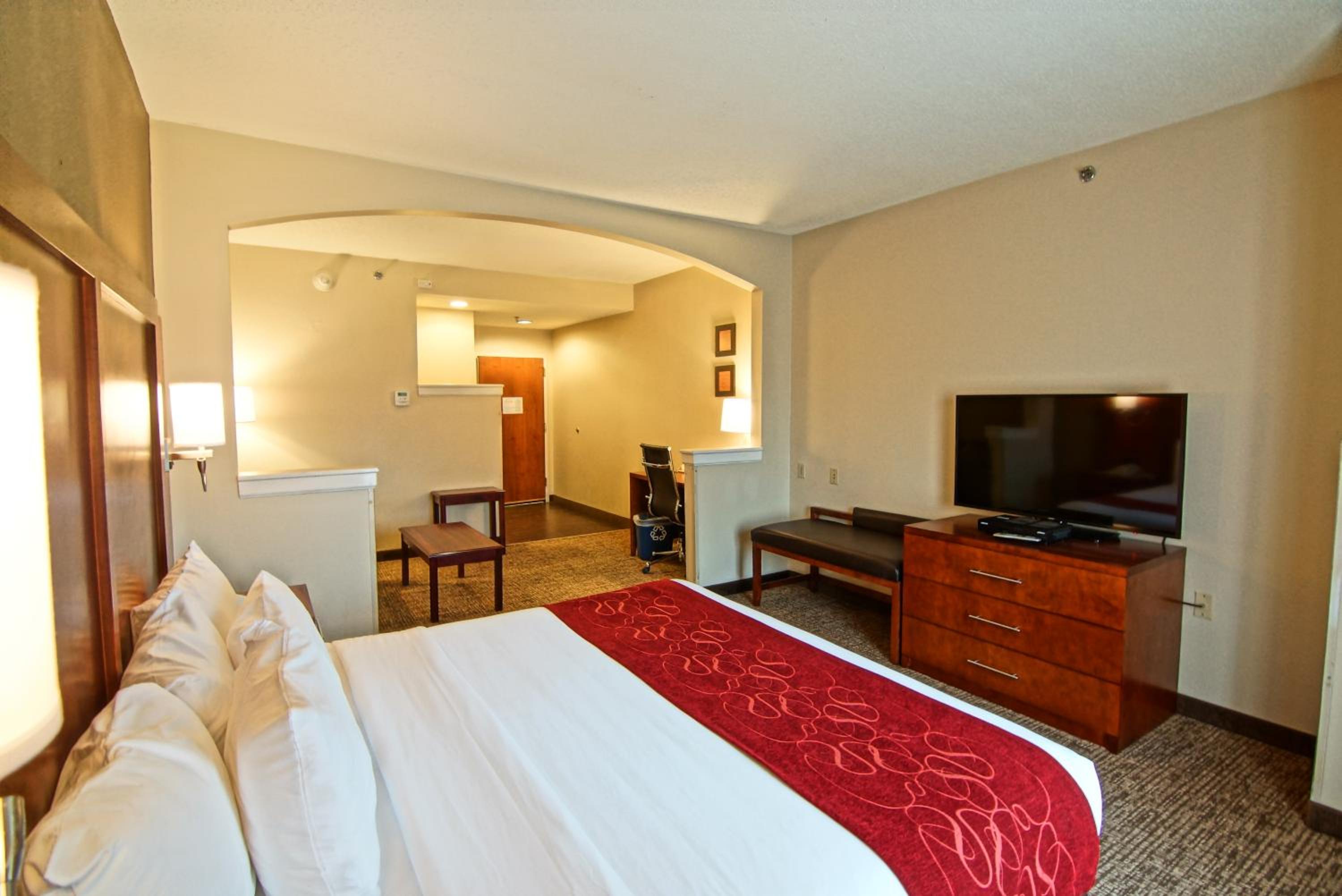 Comfort Suites Near University, Foto 3