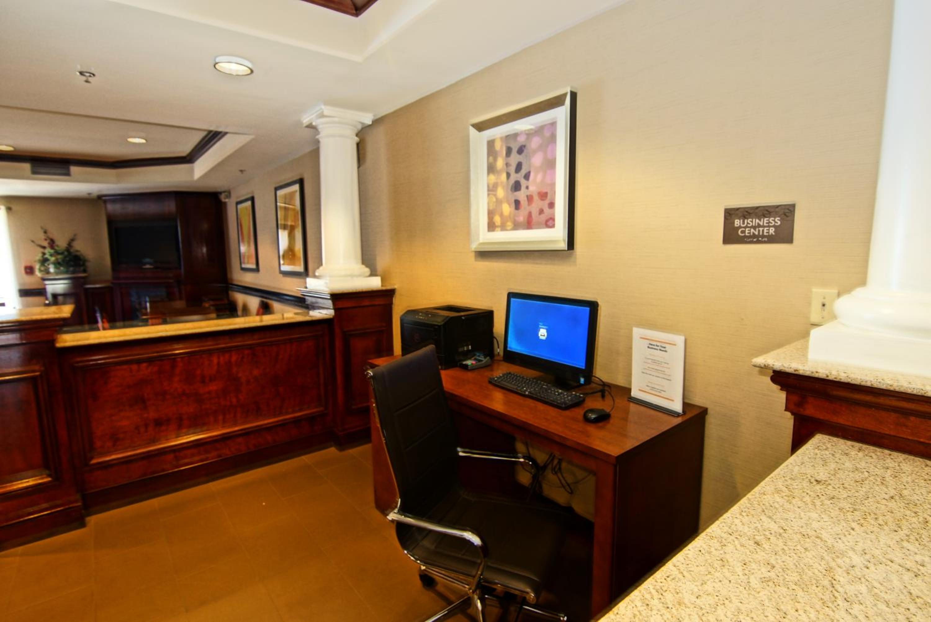 Comfort Suites Near University, Foto 37