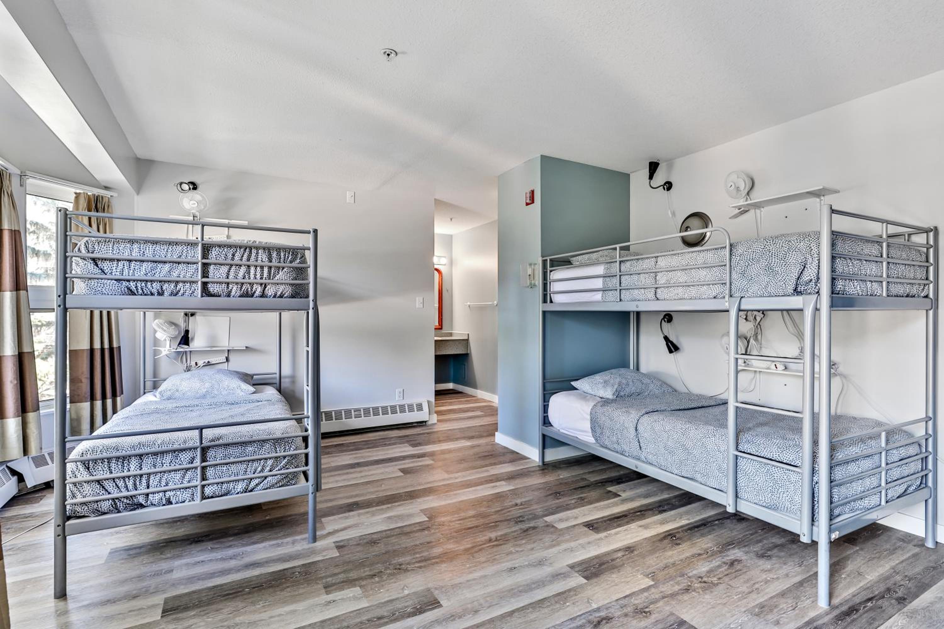 Samesun Banff Hostel