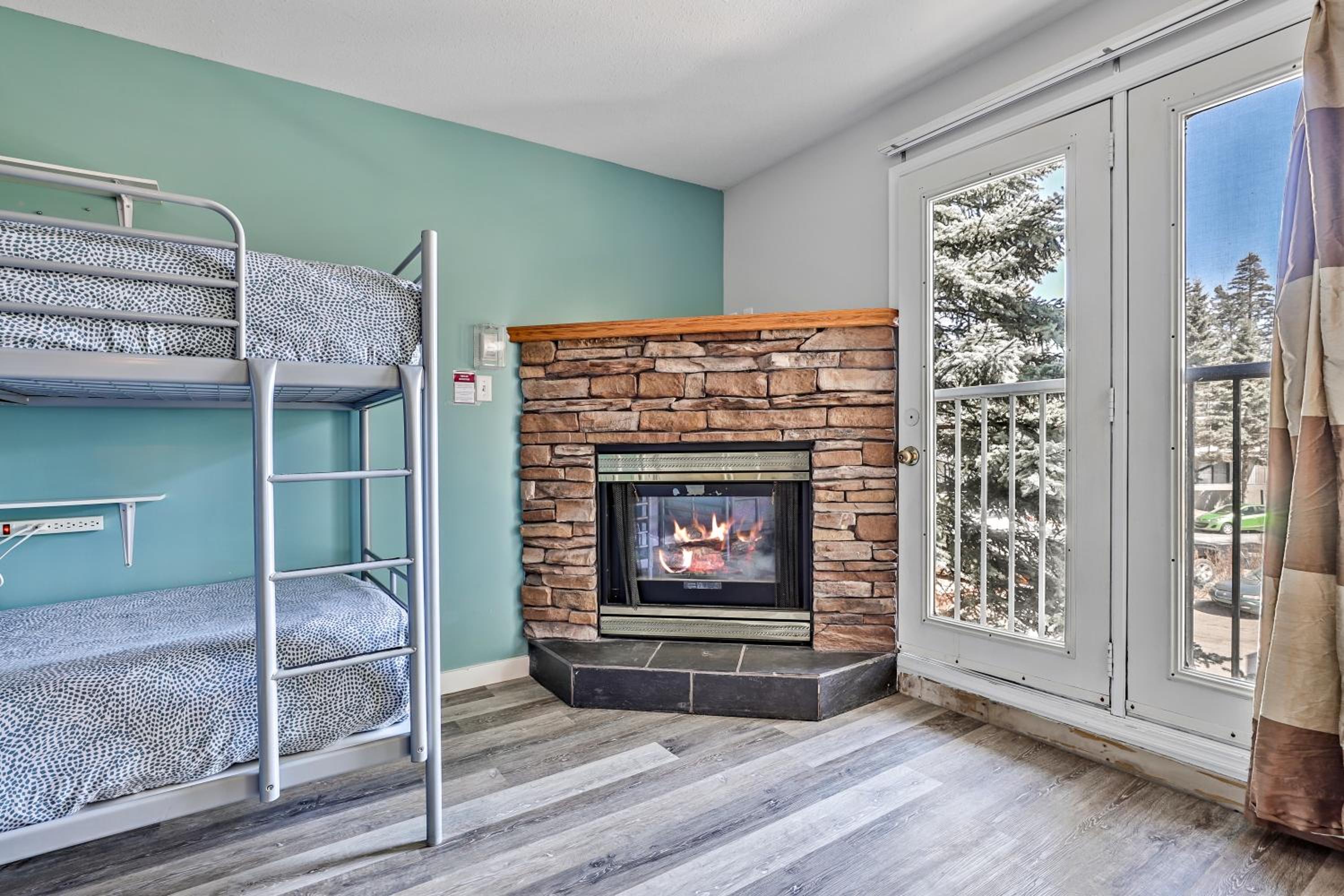 Samesun Banff Hostel